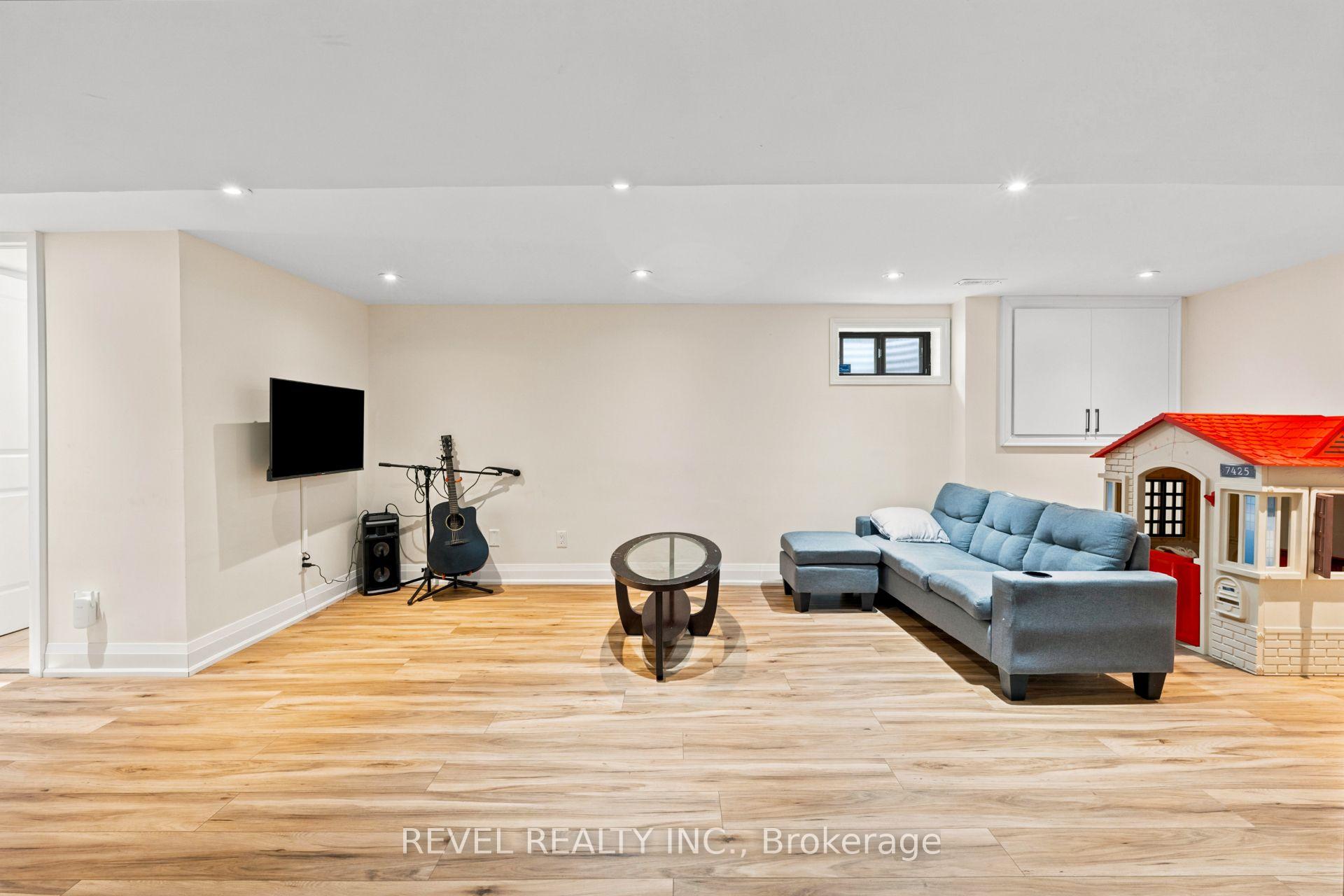 Photo 18 of 374 Bartley Bull Parkway, Brampton, Brampton East — HOMEH