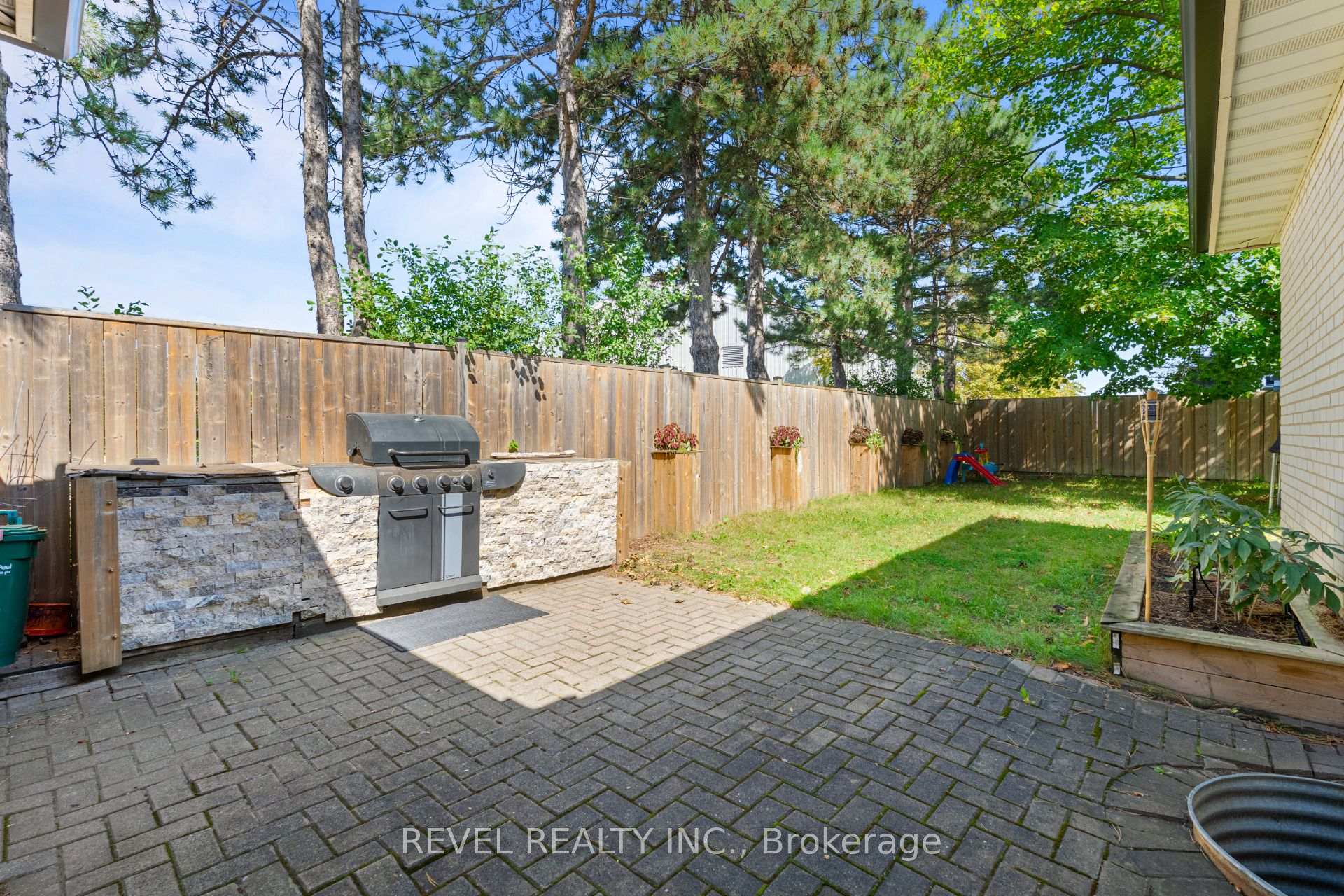 Photo 25 of 374 Bartley Bull Parkway, Brampton, Brampton East — HOMEH