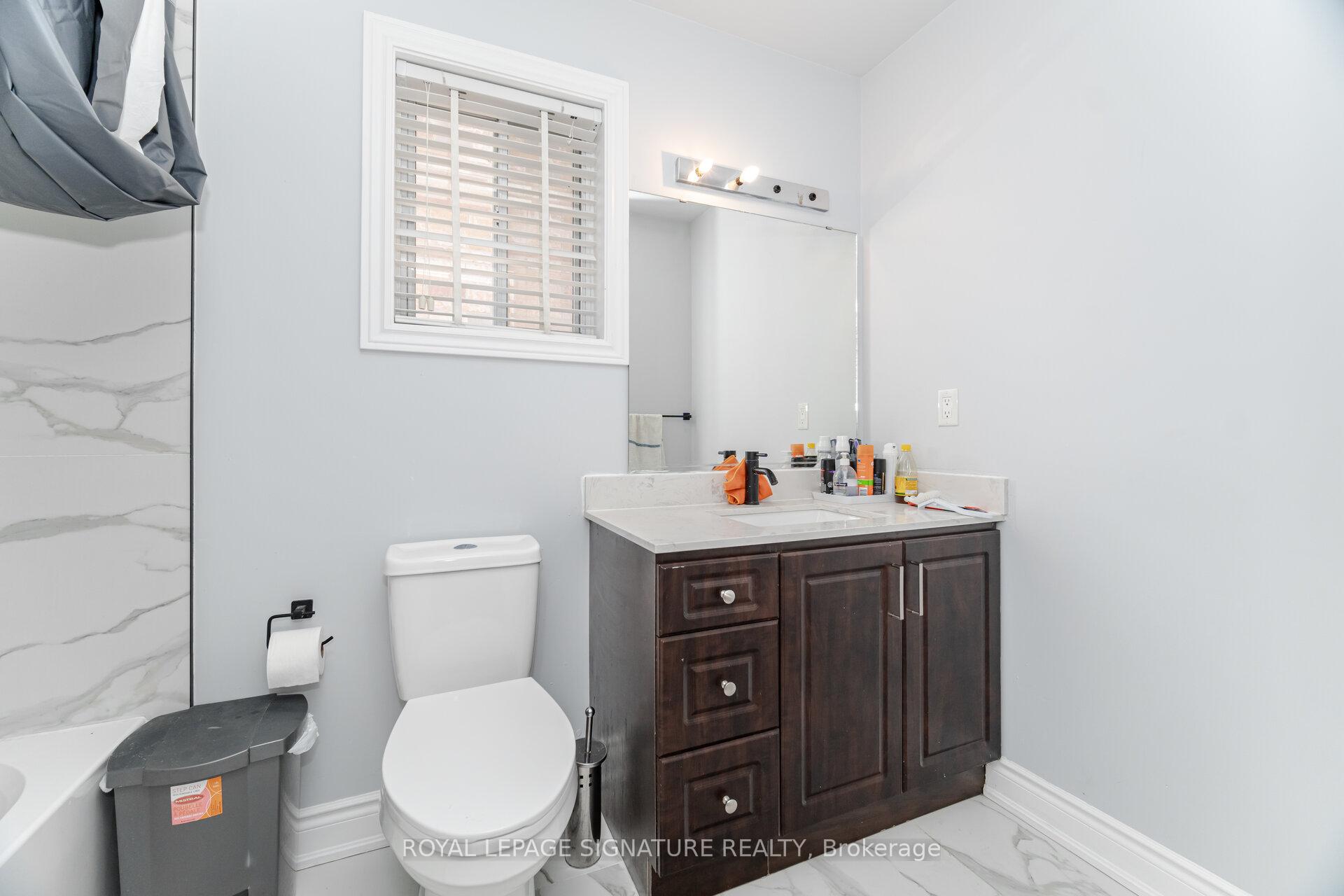 Photo 27 of 443 Comiskey Crescent, Mississauga, Meadowvale Village — HOMEH
