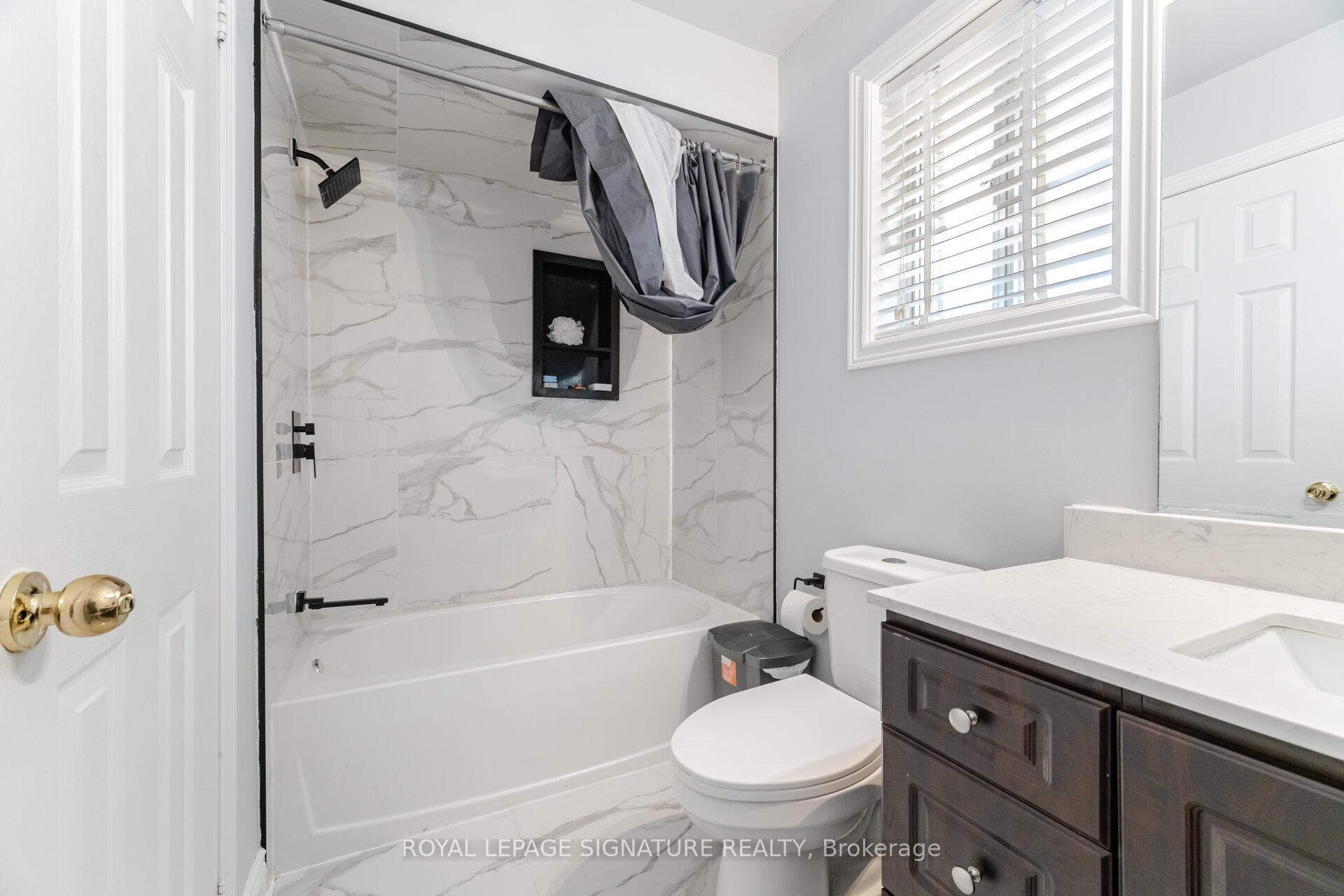 Photo 28 of 443 Comiskey Crescent, Mississauga, Meadowvale Village — HOMEH