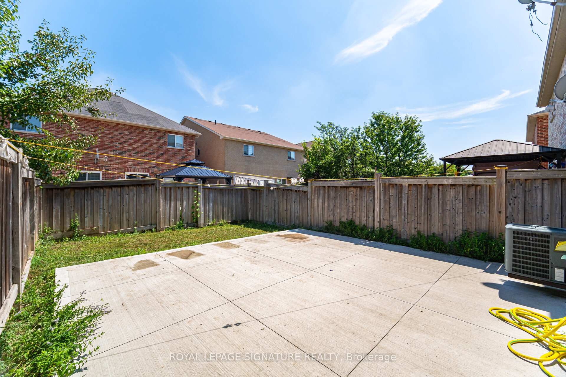 Photo 39 of 443 Comiskey Crescent, Mississauga, Meadowvale Village — HOMEH