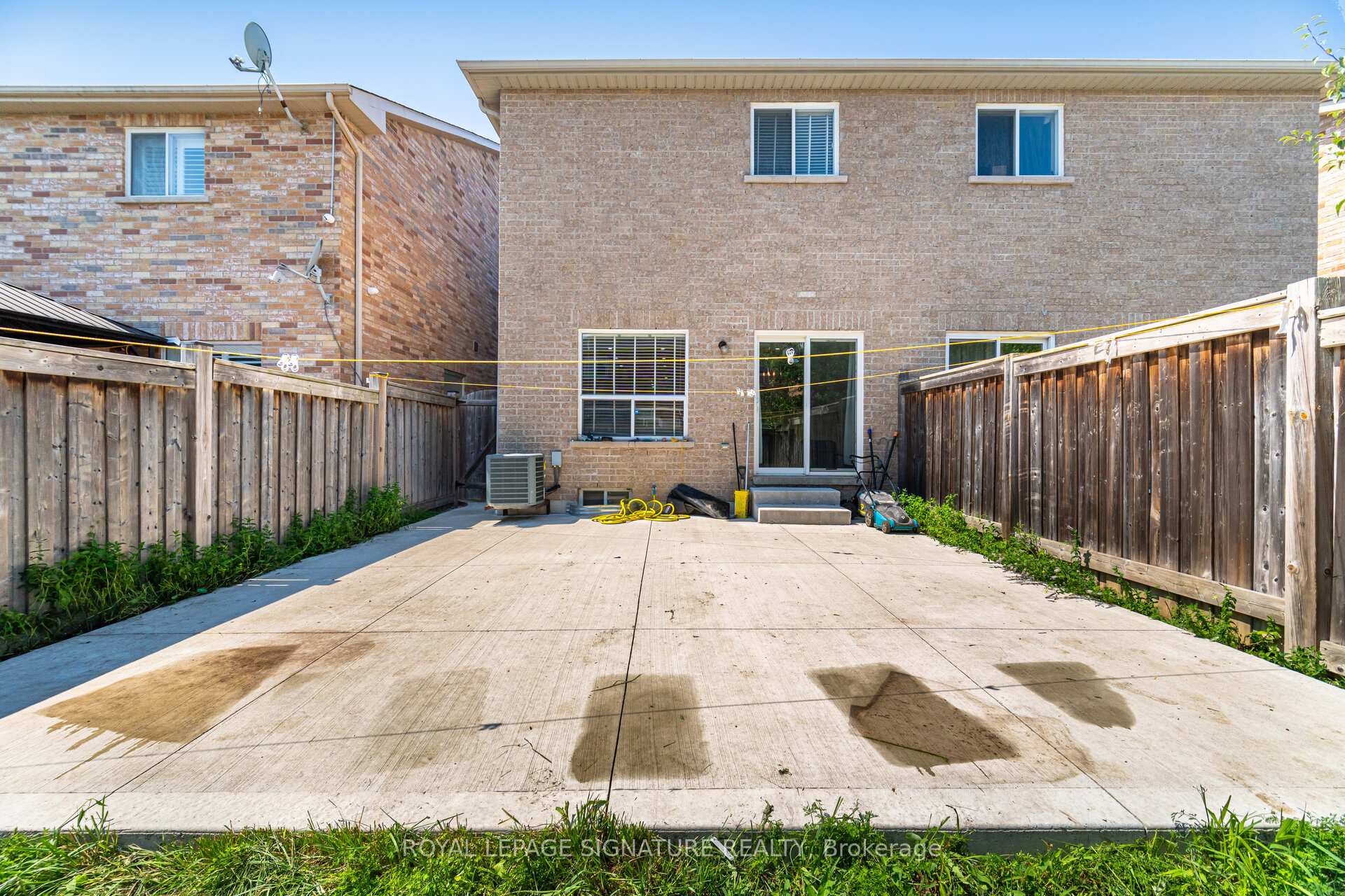 Photo 40 of 443 Comiskey Crescent, Mississauga, Meadowvale Village — HOMEH