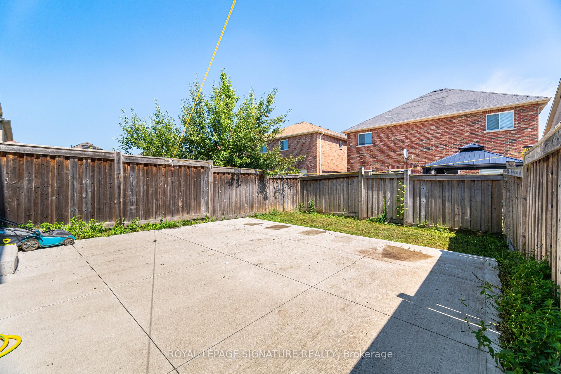 Photo 41 of 443 Comiskey Crescent, Mississauga, Meadowvale Village — HOMEH