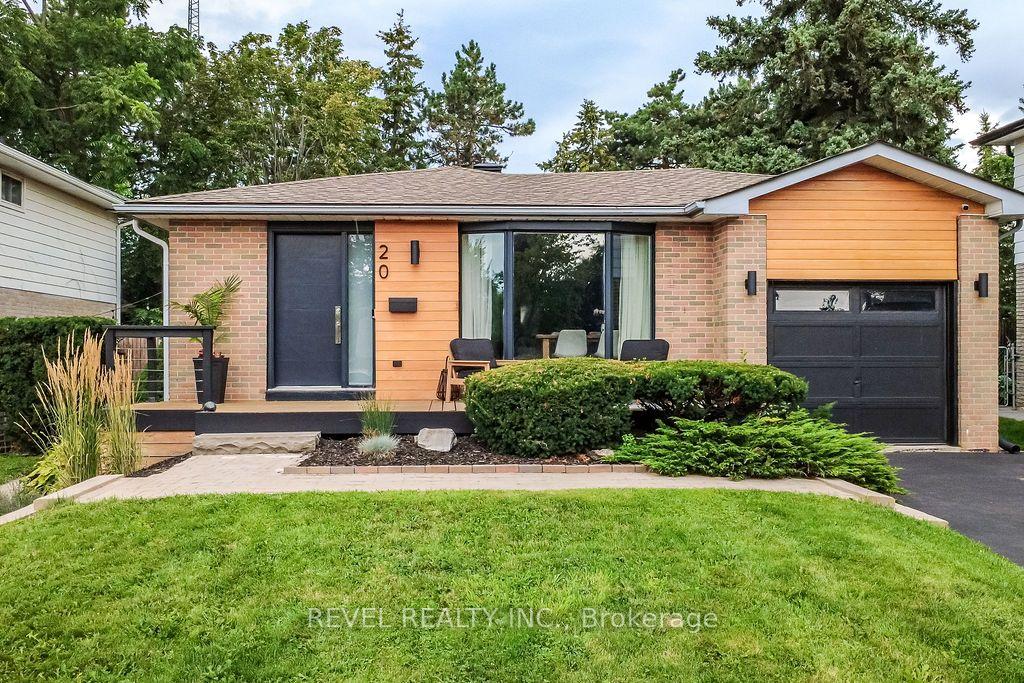 Photo 2 of 20 Cynthia Court, Barrie, 400 North — HOMEH
