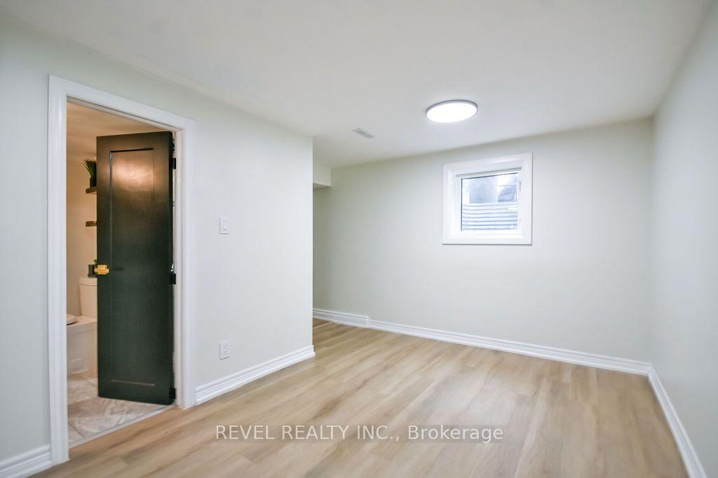 Photo 39 of 20 Cynthia Court, Barrie, 400 North — HOMEH