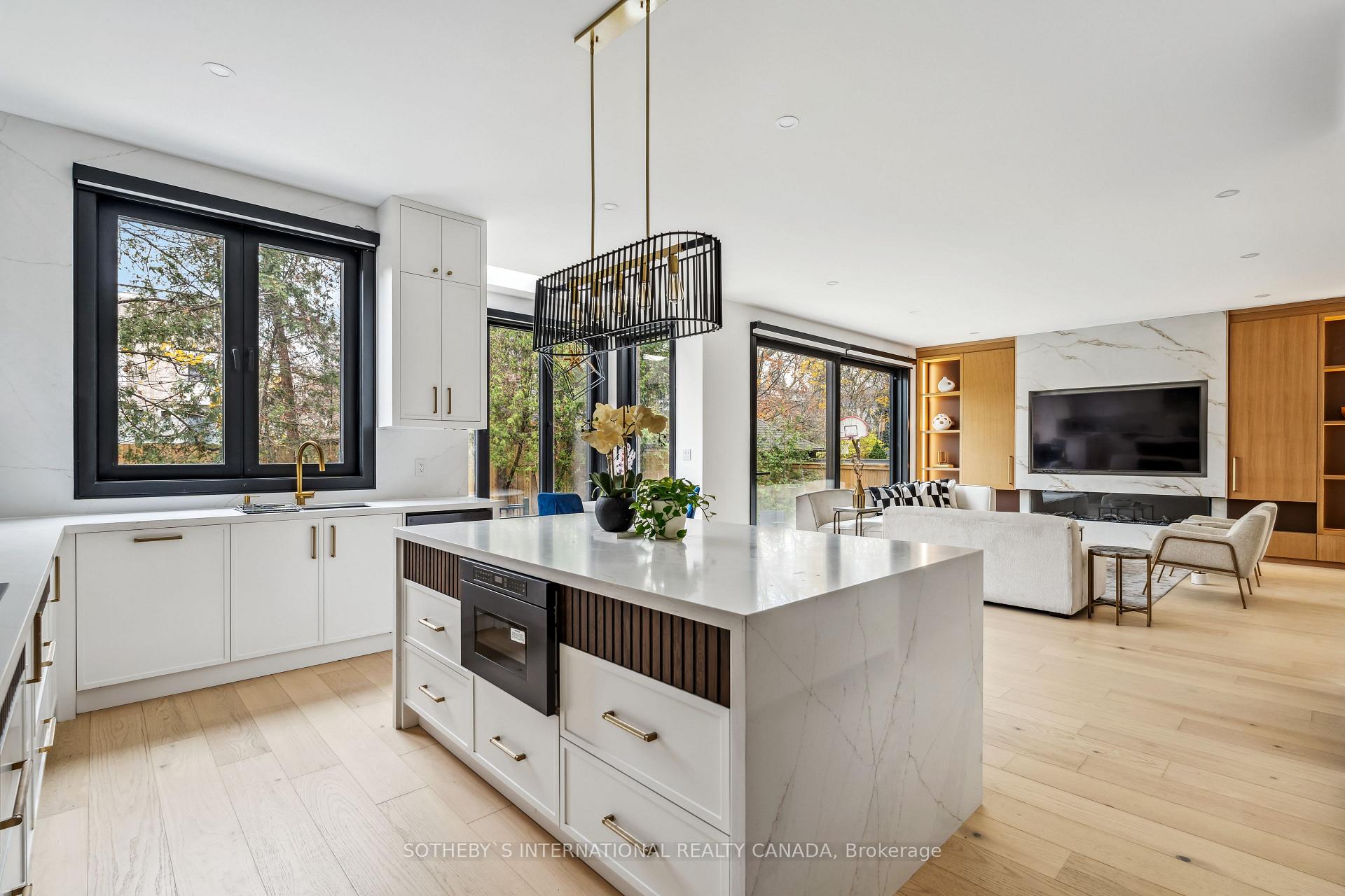 Photo 13 of 159 Cortleigh Boulevard, Toronto, Lawrence Park South — HOMEH