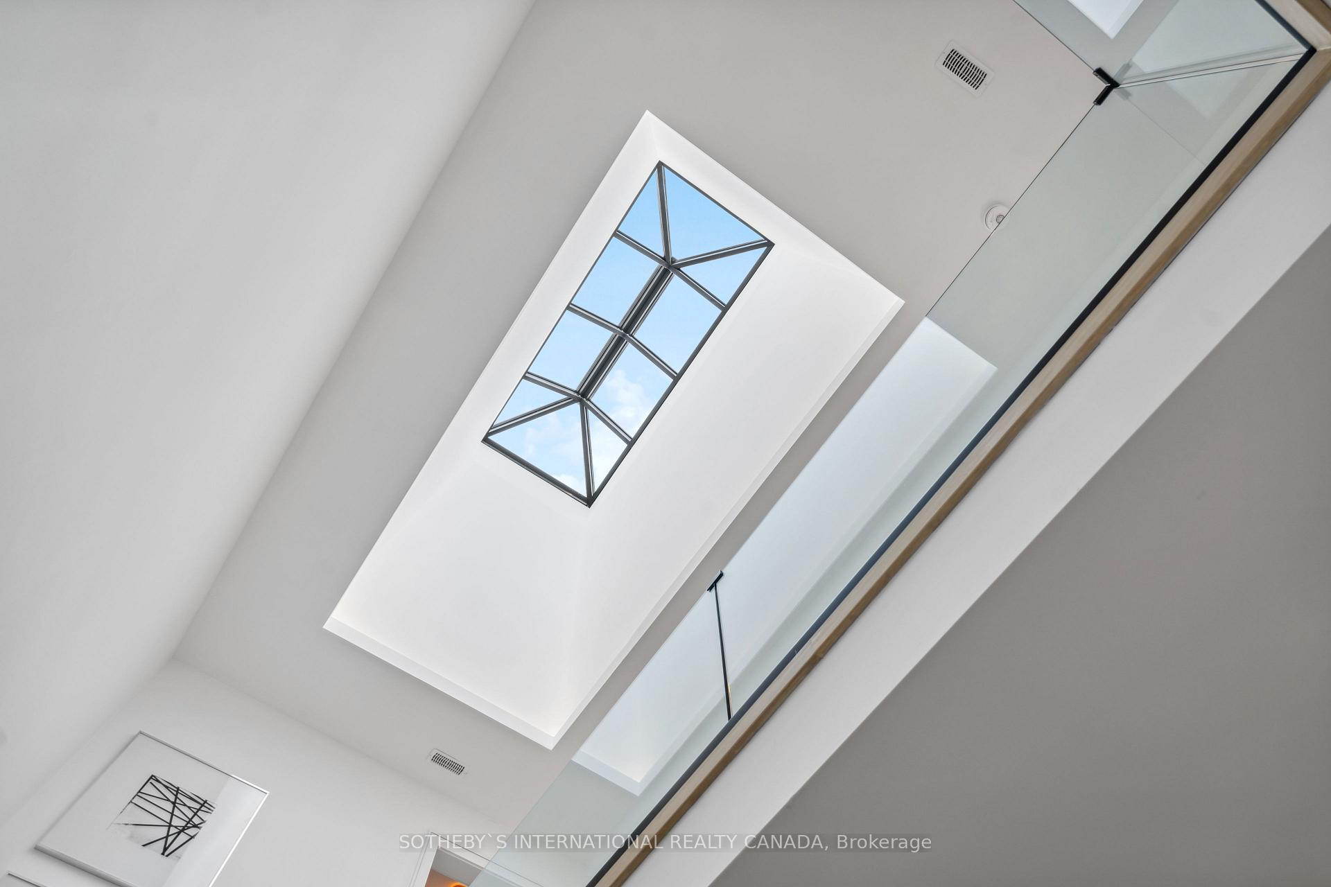 Photo 15 of 159 Cortleigh Boulevard, Toronto, Lawrence Park South — HOMEH