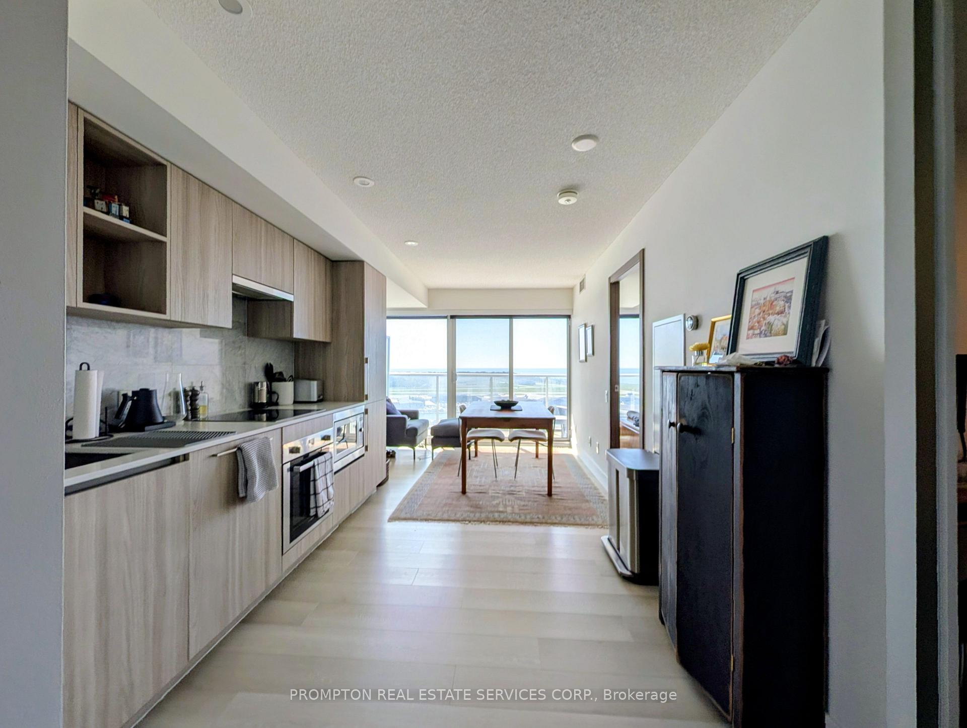 Photo 4 of Unit 2616, 17 Bathurst Street, Toronto, Waterfront Communities — HOMEH