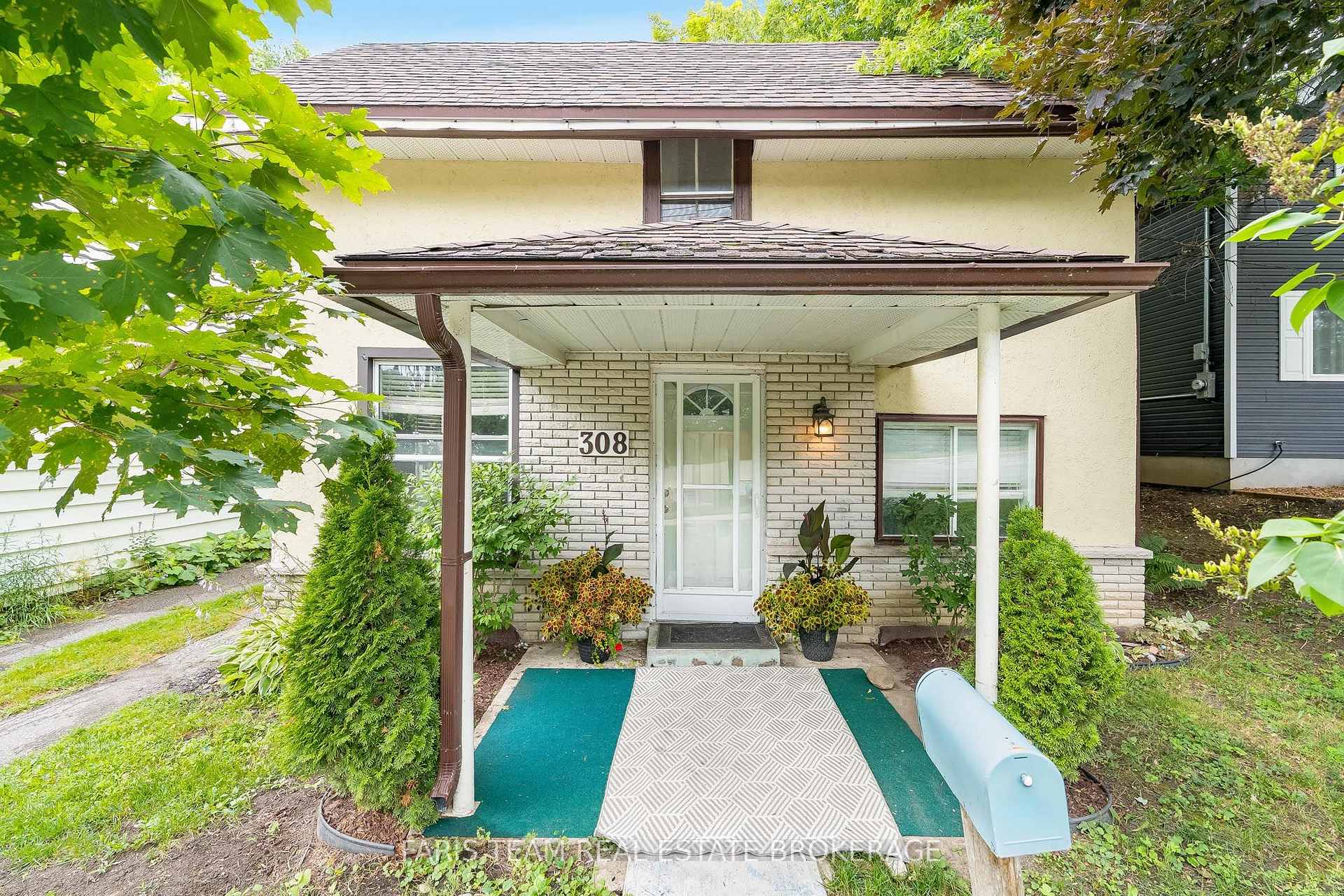 Photo 5 of 308 Russell Street, Midland — HOMEH