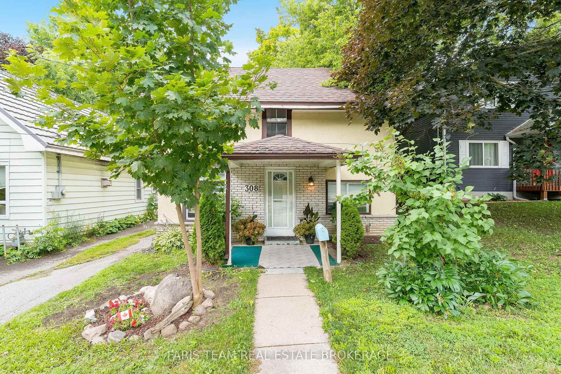 Photo 2 of 308 Russell Street, Midland — HOMEH