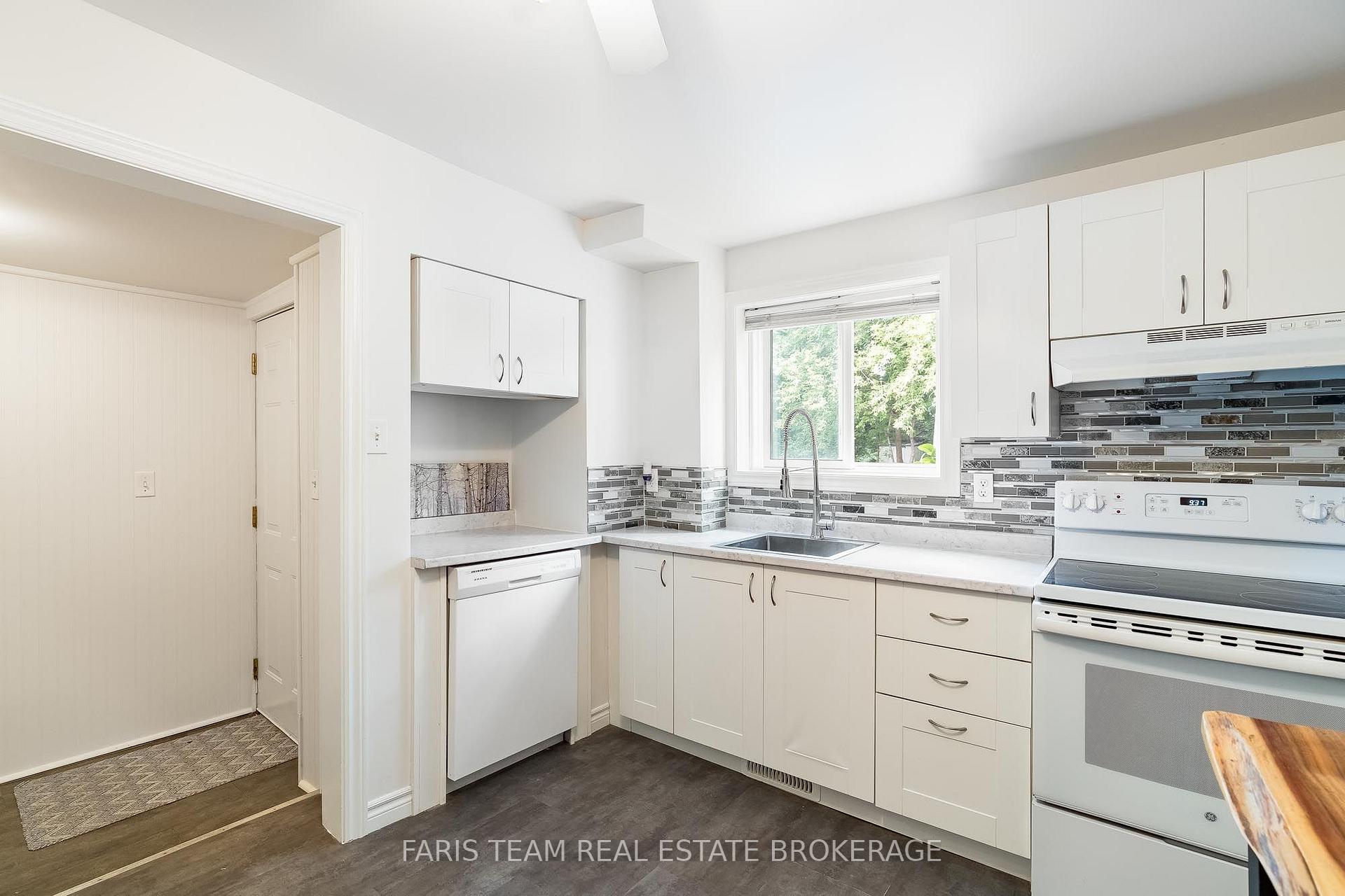 Photo 14 of 308 Russell Street, Midland — HOMEH
