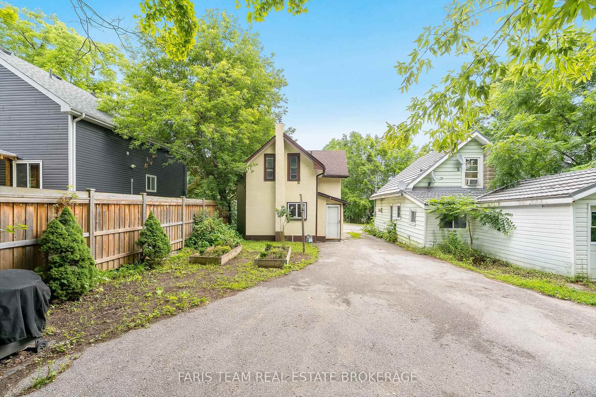 Photo 52 of 308 Russell Street, Midland — HOMEH