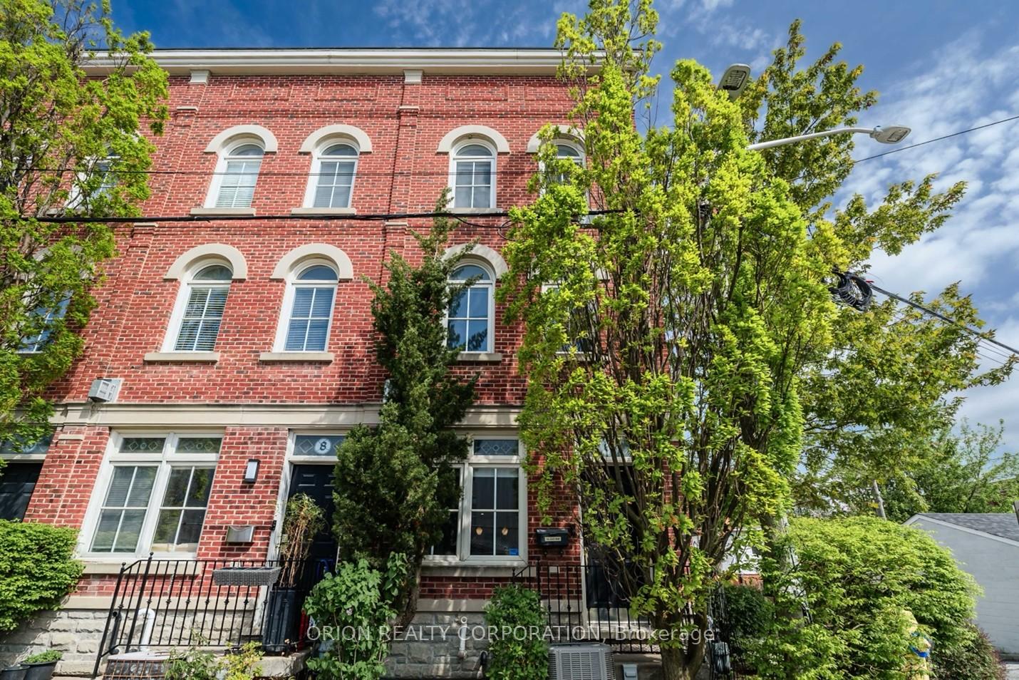 Photo 1 of 6 St Raymond Heights, Toronto, Dovercourt-Wallace Emerson-Junction — HOMEH