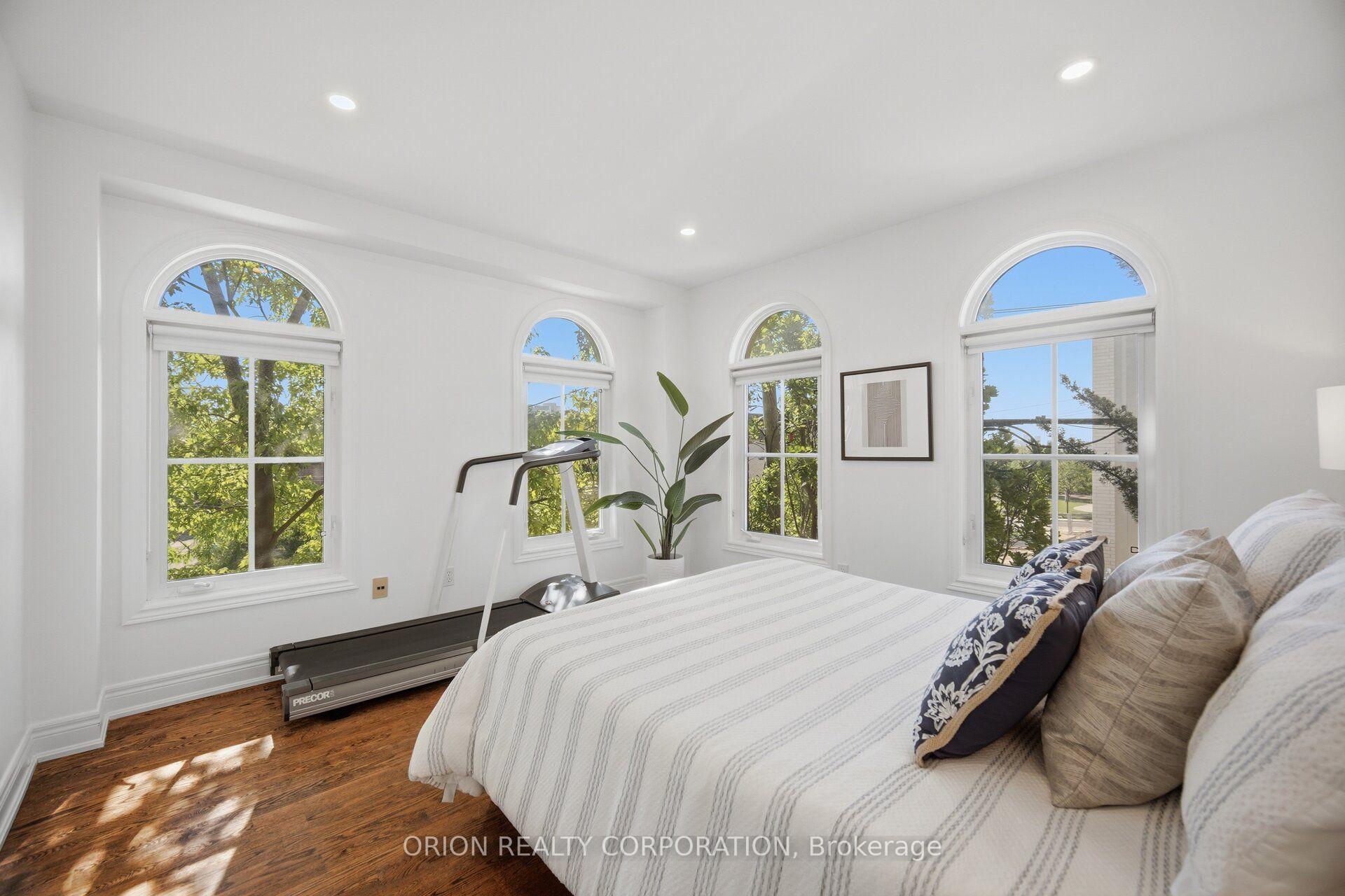 Photo 16 of 6 St Raymond Heights, Toronto, Dovercourt-Wallace Emerson-Junction — HOMEH