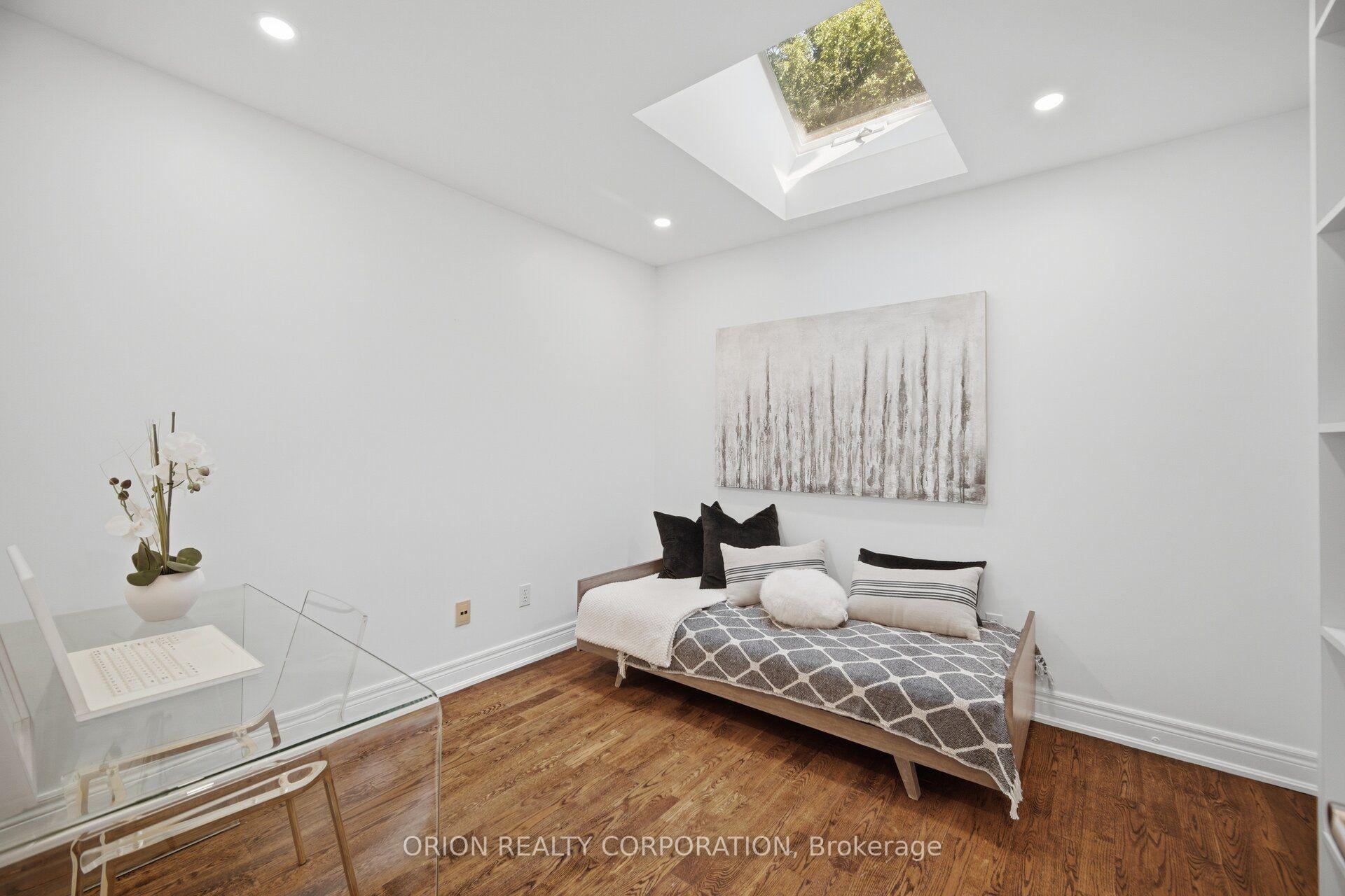 Photo 18 of 6 St Raymond Heights, Toronto, Dovercourt-Wallace Emerson-Junction — HOMEH