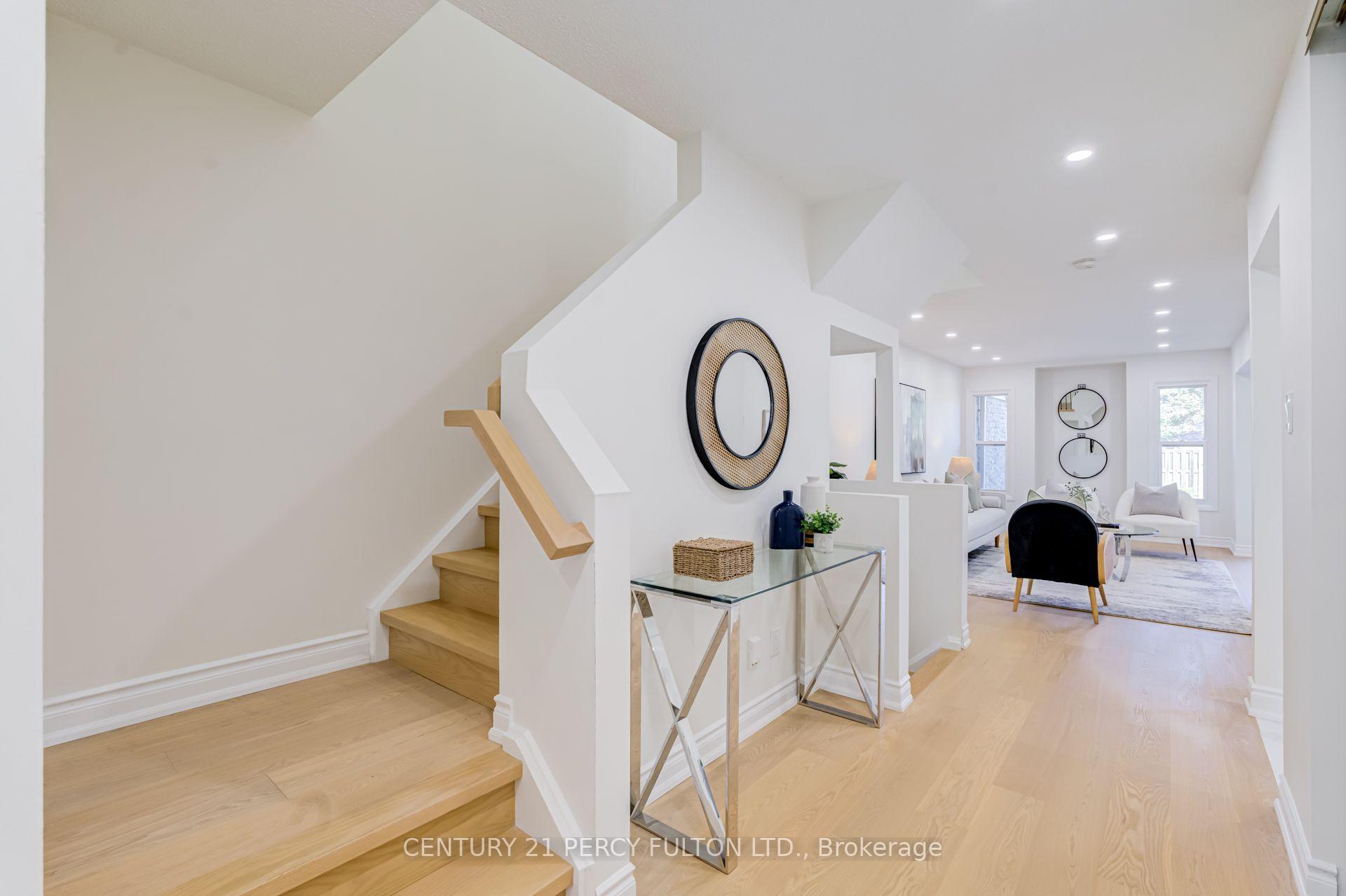 Photo 4 of 33 Lorna Rae Boulevard, Scarborough, Milliken — HOMEH