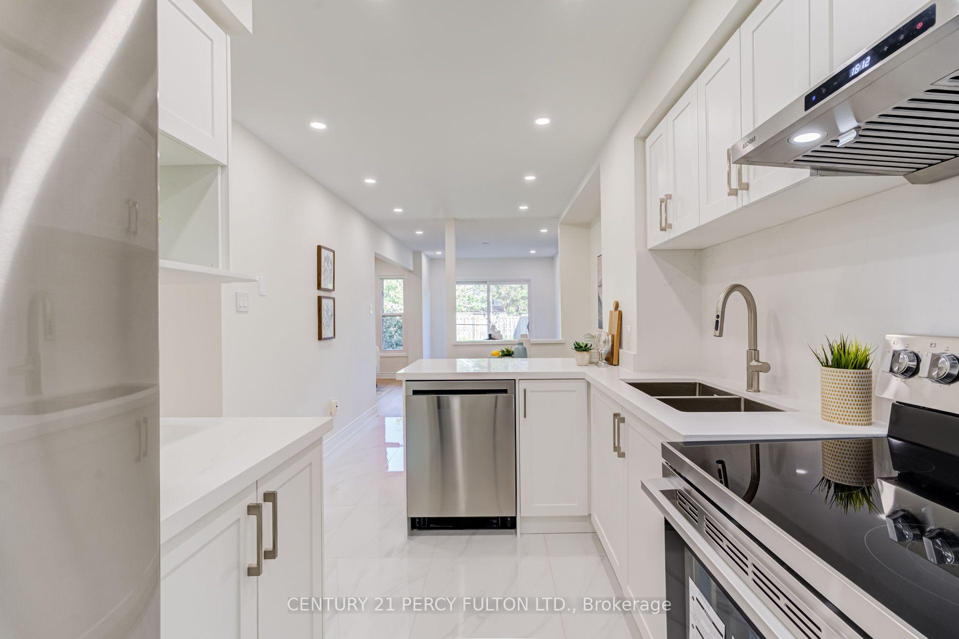 Photo 28 of 33 Lorna Rae Boulevard, Scarborough, Milliken — HOMEH