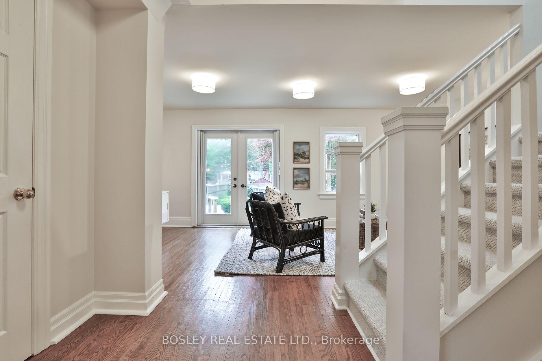 Photo 9 of 24 Whitewood Road, Toronto, Mount Pleasant East — HOMEH