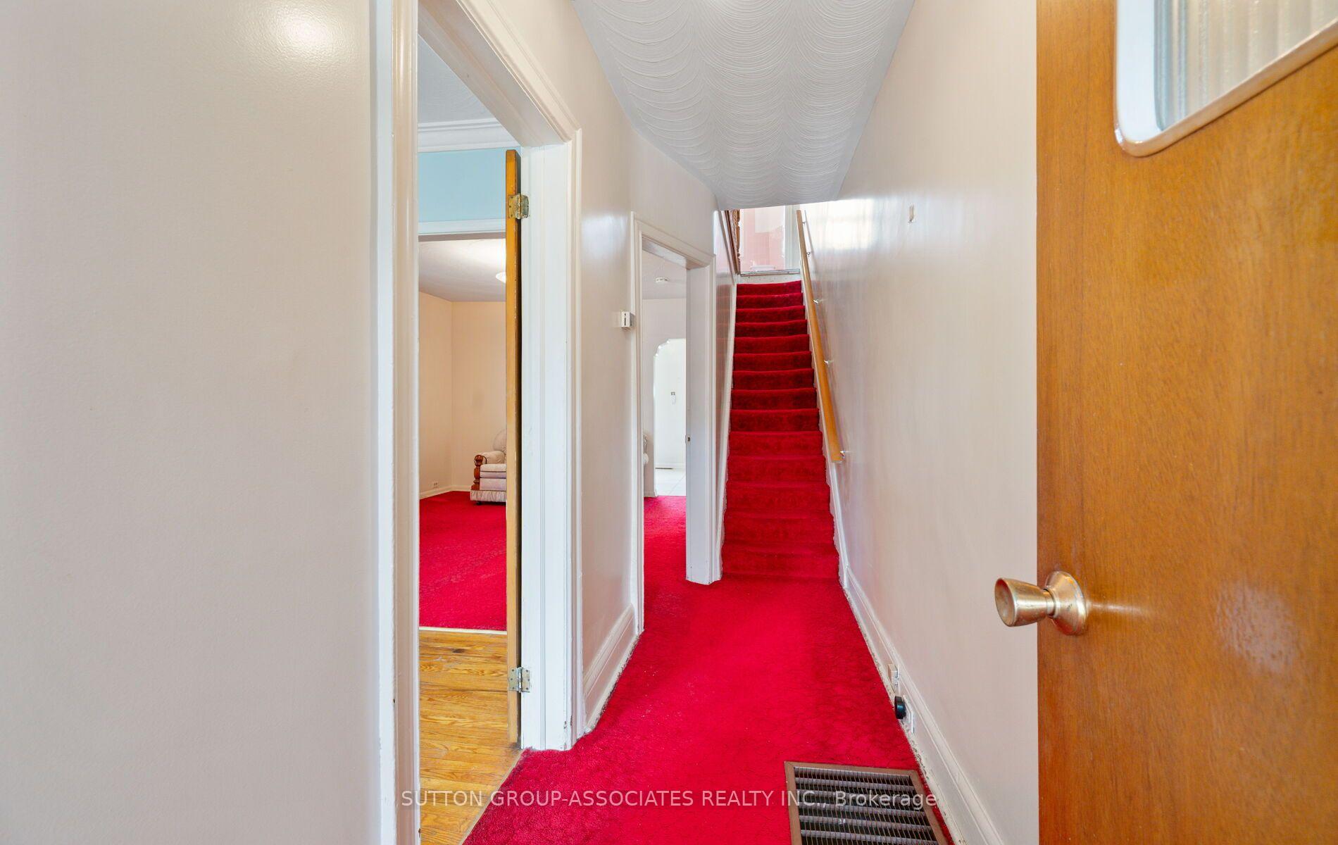 Photo 4 of 144 Bellwoods Avenue, Toronto, Trinity-Bellwoods — HOMEH