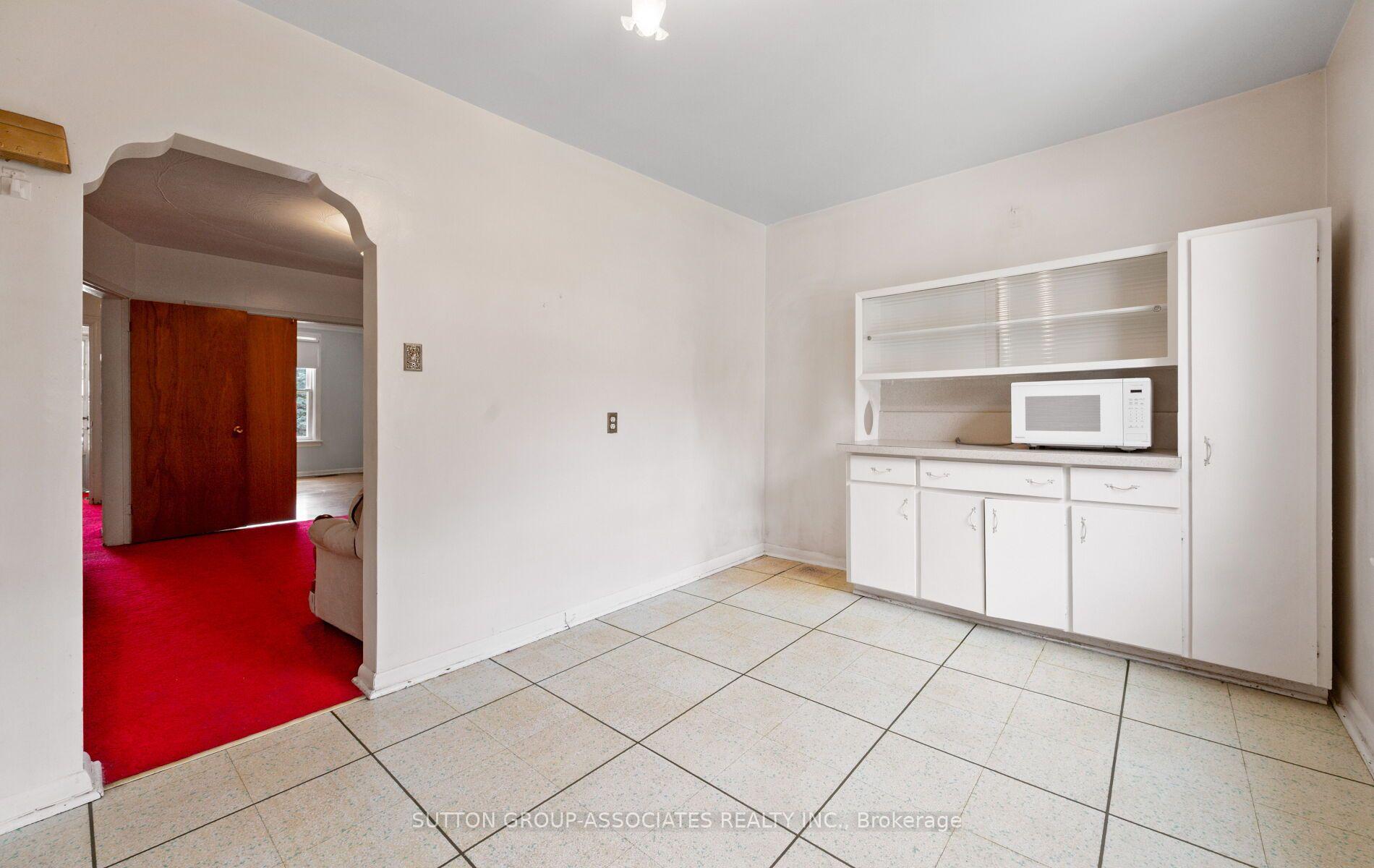 Photo 14 of 144 Bellwoods Avenue, Toronto, Trinity-Bellwoods — HOMEH