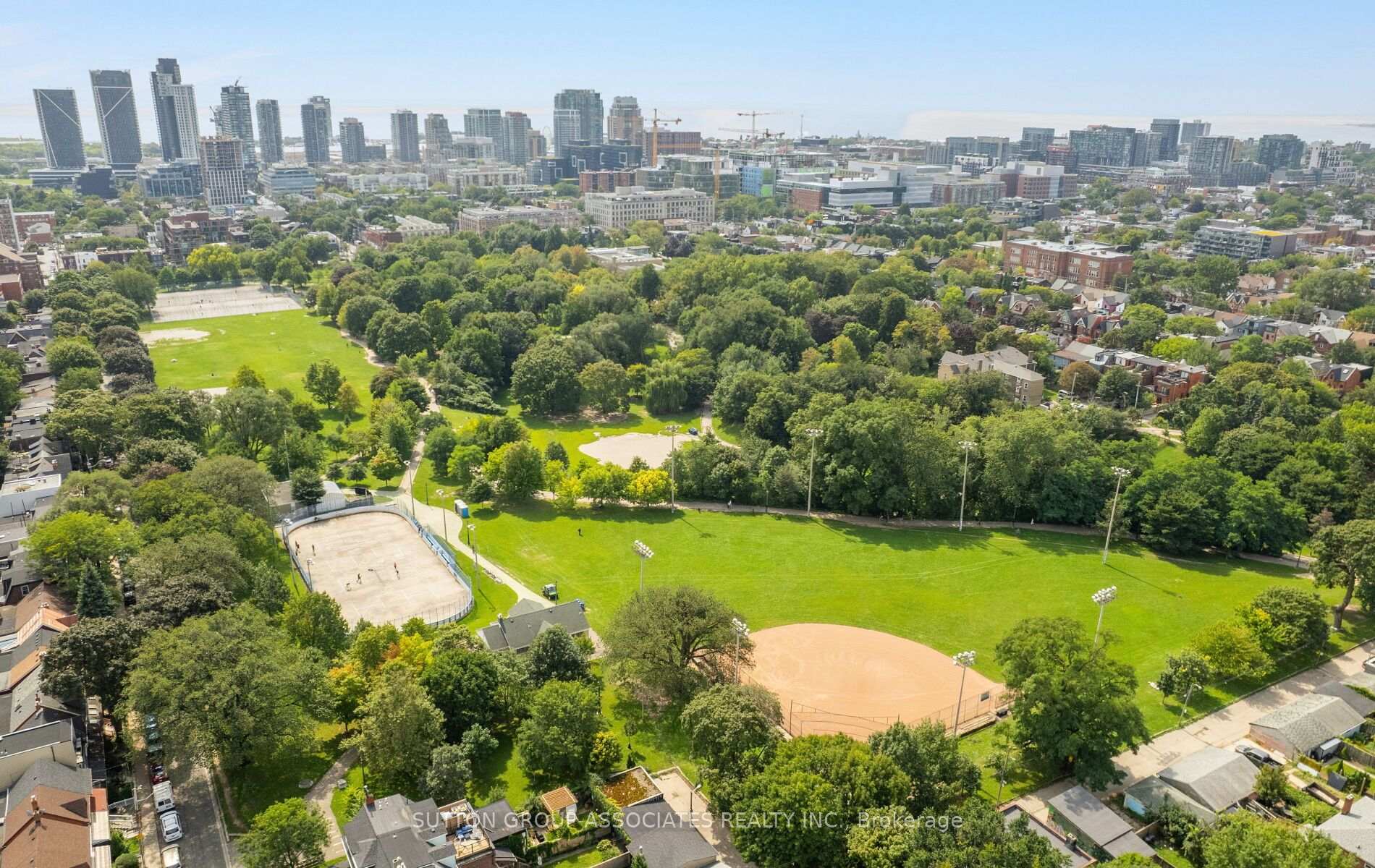 Photo 34 of 144 Bellwoods Avenue, Toronto, Trinity-Bellwoods — HOMEH