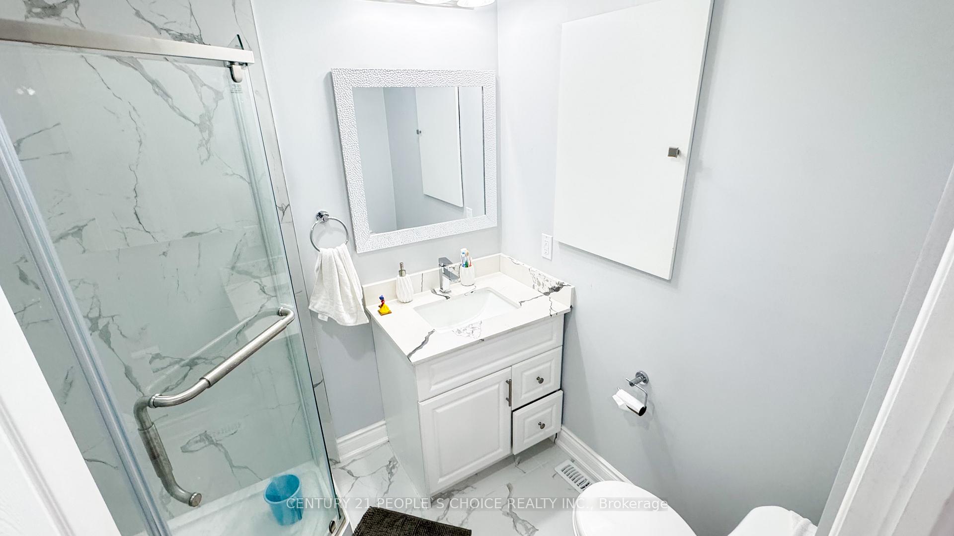 Photo 9 of 7 Dalraith Crescent, Brampton, Southgate — HOMEH