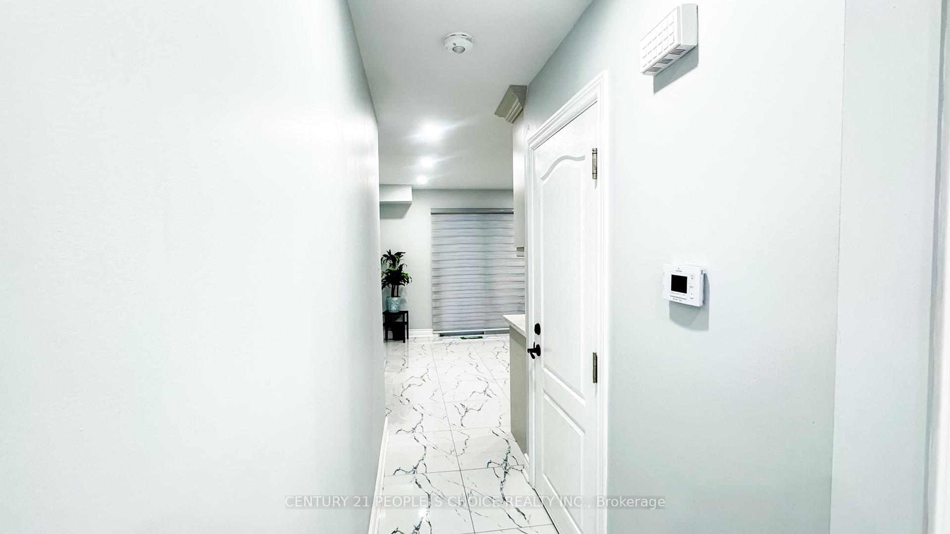 Photo 16 of 7 Dalraith Crescent, Brampton, Southgate — HOMEH