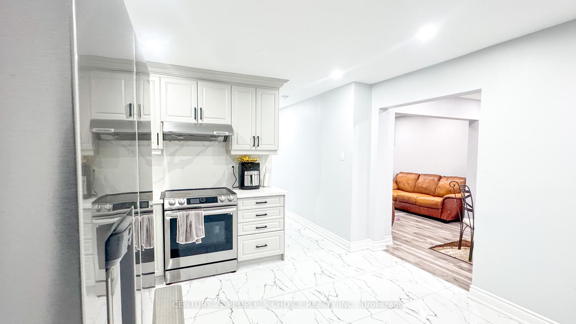 Photo 25 of 7 Dalraith Crescent, Brampton, Southgate — HOMEH