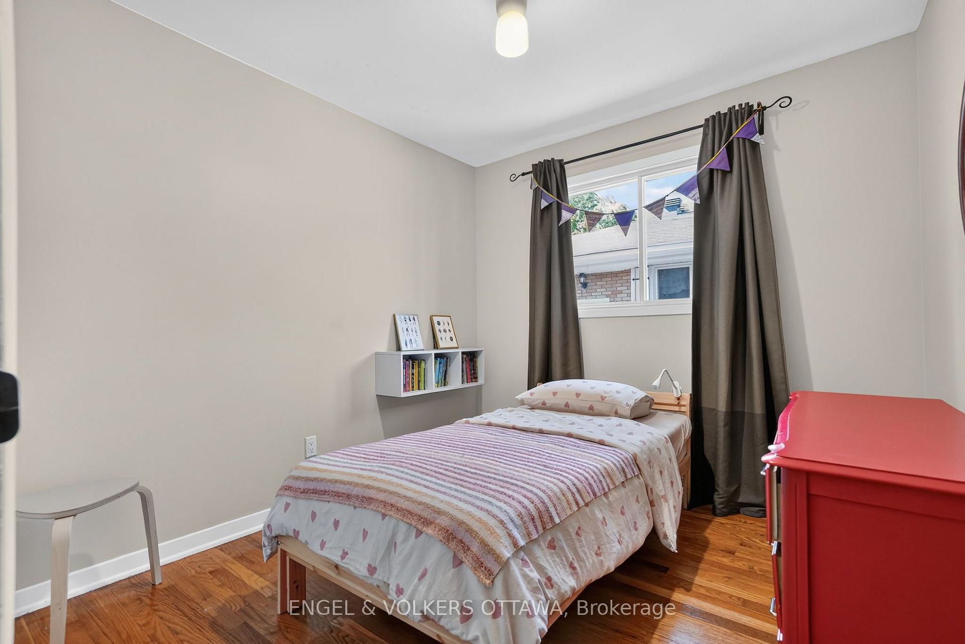 Photo 19 of 793 Trojan Avenue, Ottawa, Castle Heights/Rideau High — HOMEH