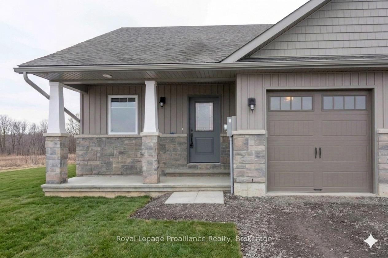 Photo 2 of 117 Farrington Crescent, Prince Edward County, Picton Ward — HOMEH