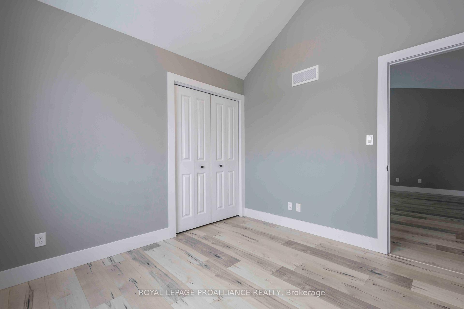 Photo 14 of 117 Farrington Crescent, Prince Edward County, Picton Ward — HOMEH