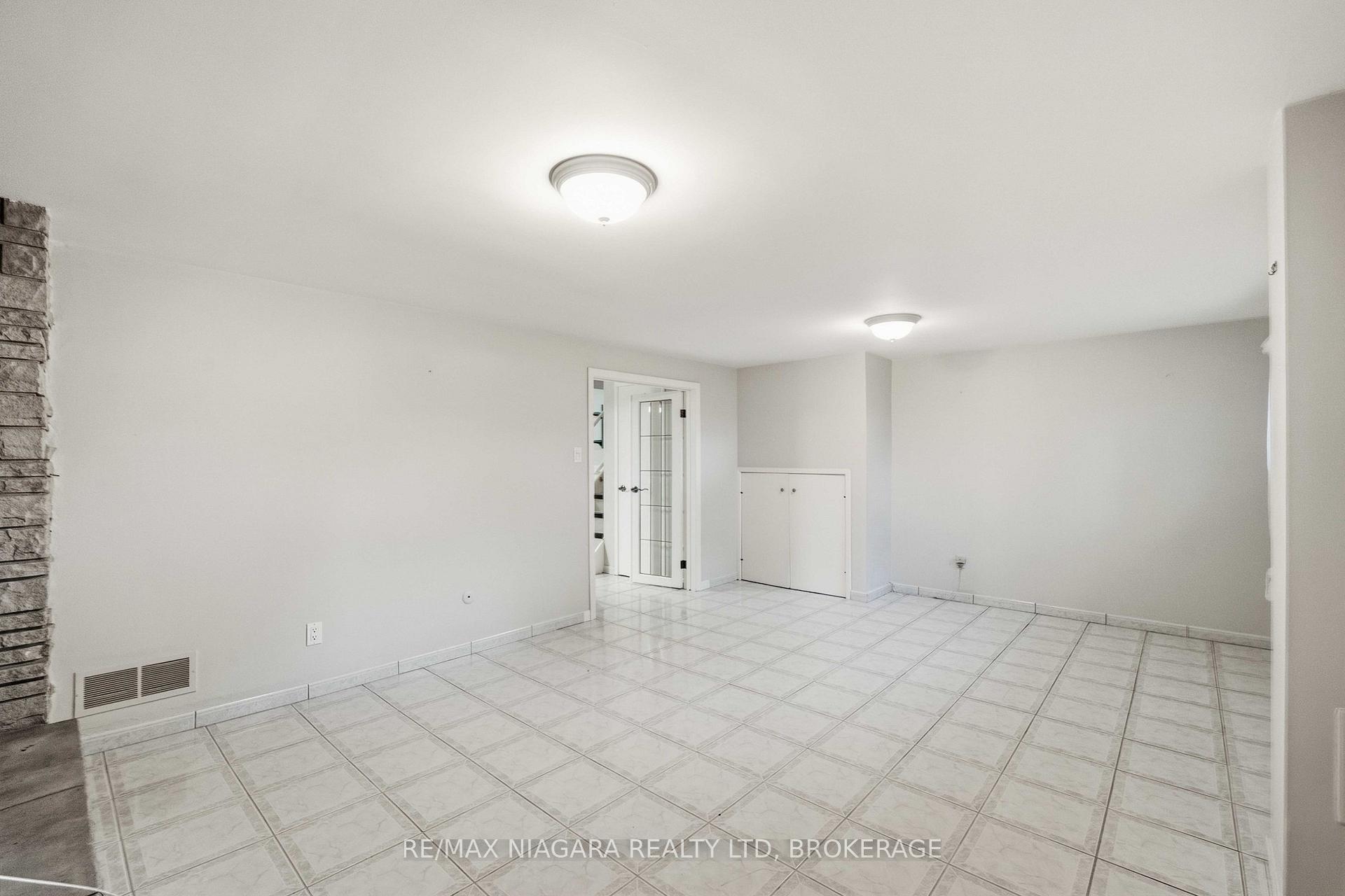 Photo 22 of 150 Woodside Drive, St. Catharines, Glendale/Glenridge — HOMEH
