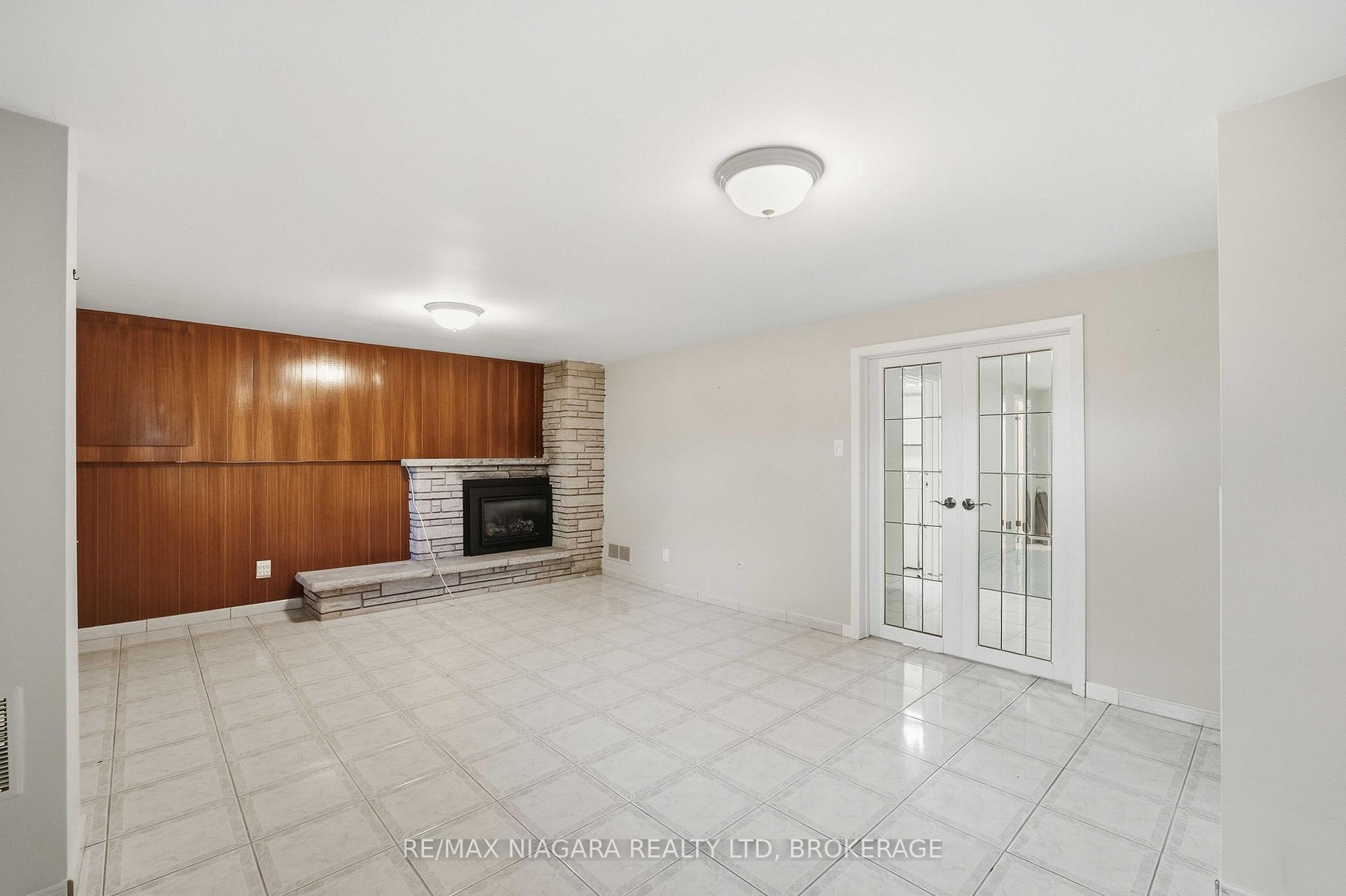 Photo 23 of 150 Woodside Drive, St. Catharines, Glendale/Glenridge — HOMEH