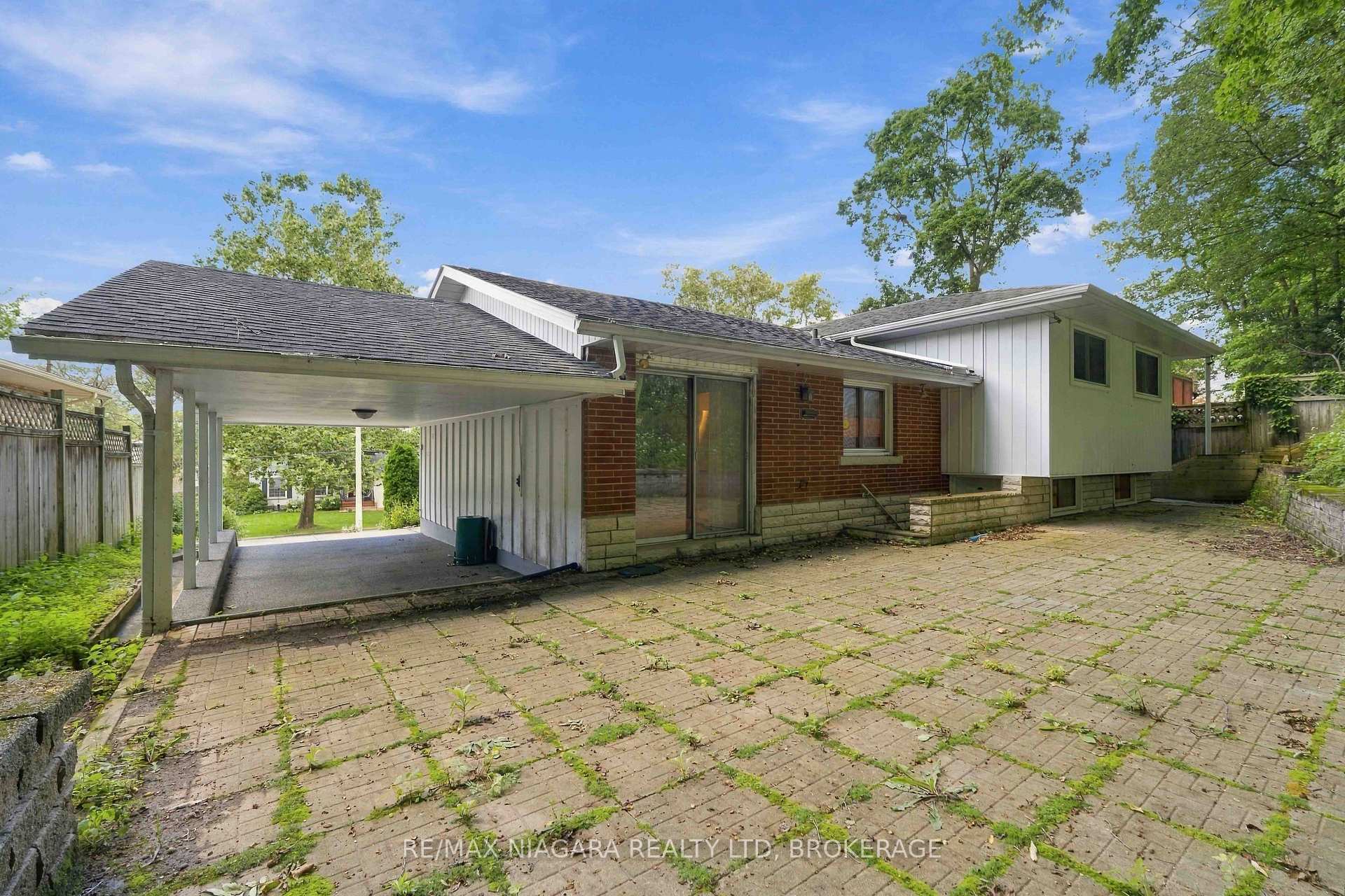 Photo 29 of 150 Woodside Drive, St. Catharines, Glendale/Glenridge — HOMEH