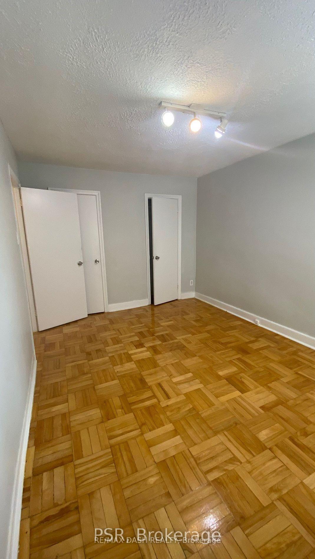 Photo 12 of Unit 06, 69 Old Mill Terrace, Etobicoke, Stonegate-Queensway — HOMEH