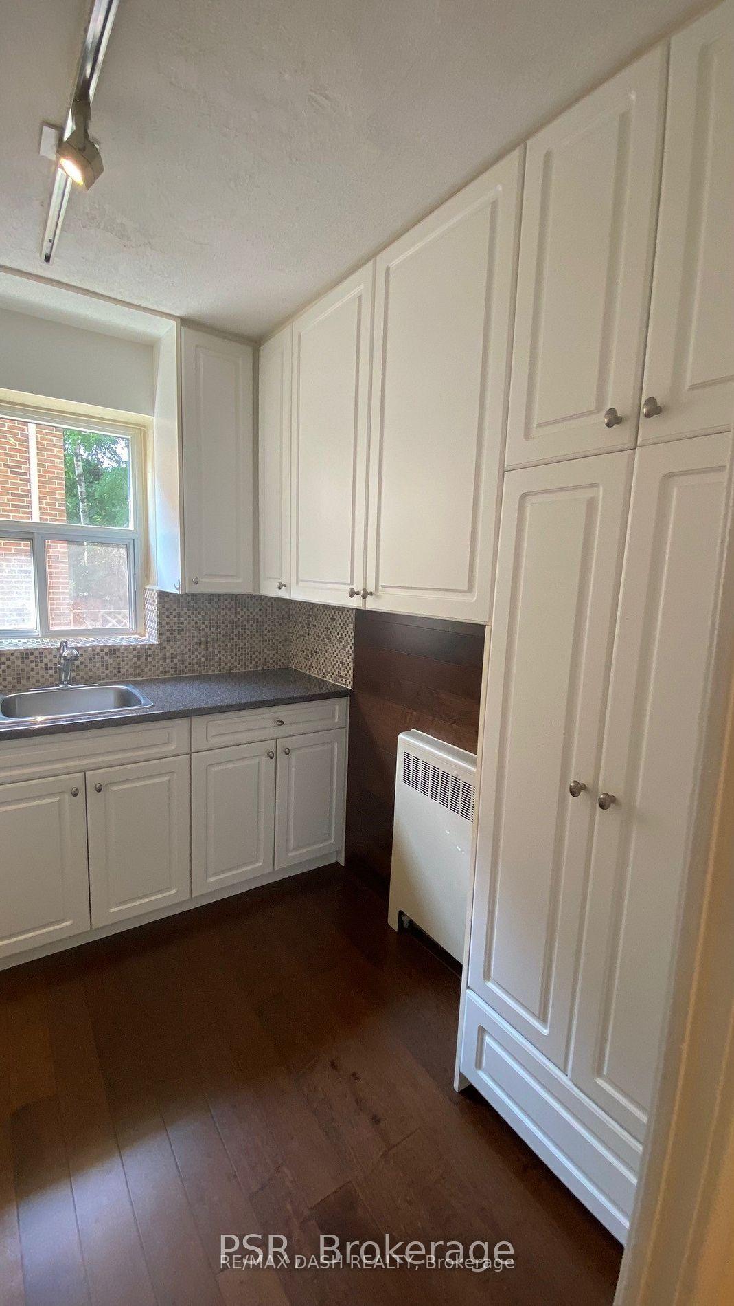 Photo 14 of Unit 06, 69 Old Mill Terrace, Etobicoke, Stonegate-Queensway — HOMEH