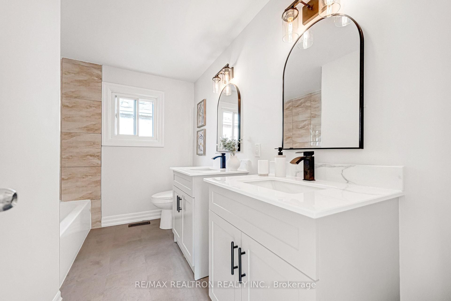 Photo 44 of 6 Woolen Mill Rd, Markham, Raymerville — HOMEH
