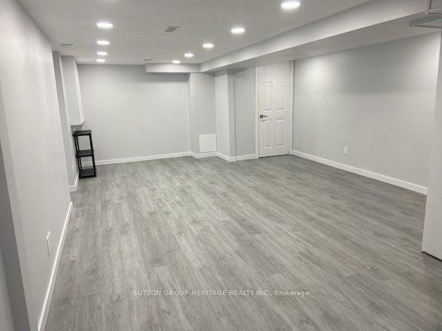 Photo 21 of 887 Lavis Court, Oshawa, Pinecrest — HOMEH