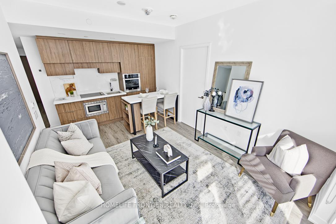 Photo 10 of Unit 704, 39 Roehampton Avenue, Toronto, Mount Pleasant West — HOMEH
