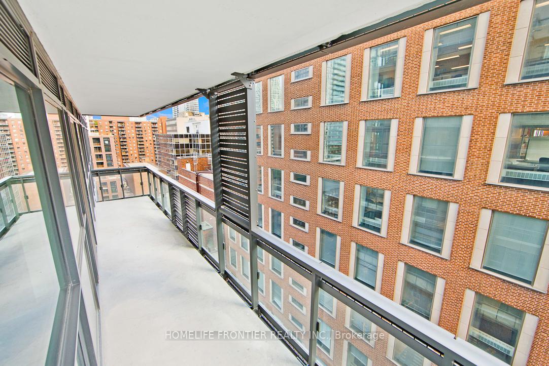 Photo 8 of Unit 704, 39 Roehampton Avenue, Toronto, Mount Pleasant West — HOMEH