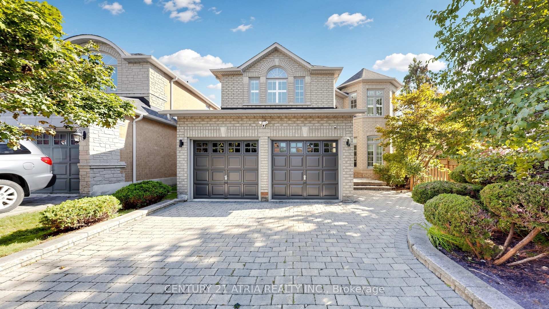 Photo 3 of 64 Alpine Crescent, Richmond Hill, Rouge Woods — HOMEH