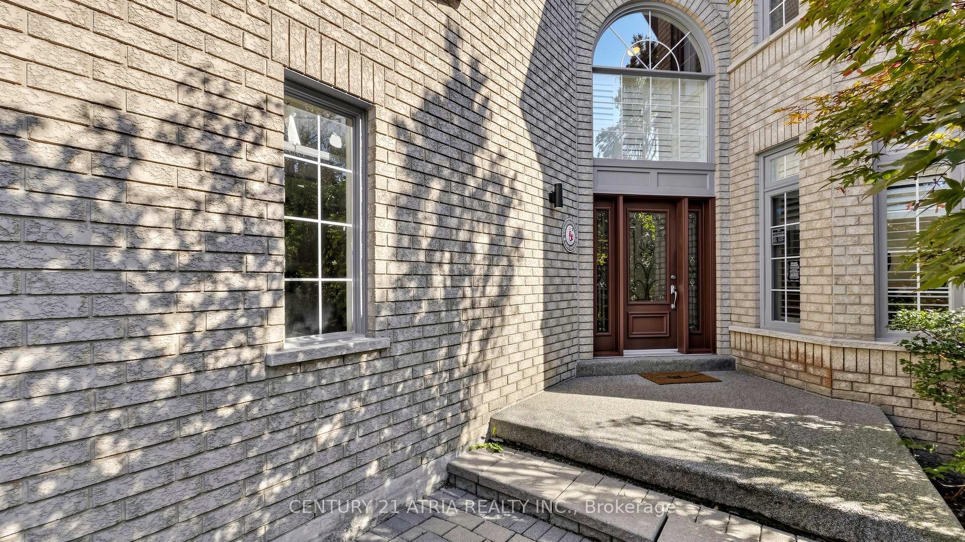 Photo 4 of 64 Alpine Crescent, Richmond Hill, Rouge Woods — HOMEH