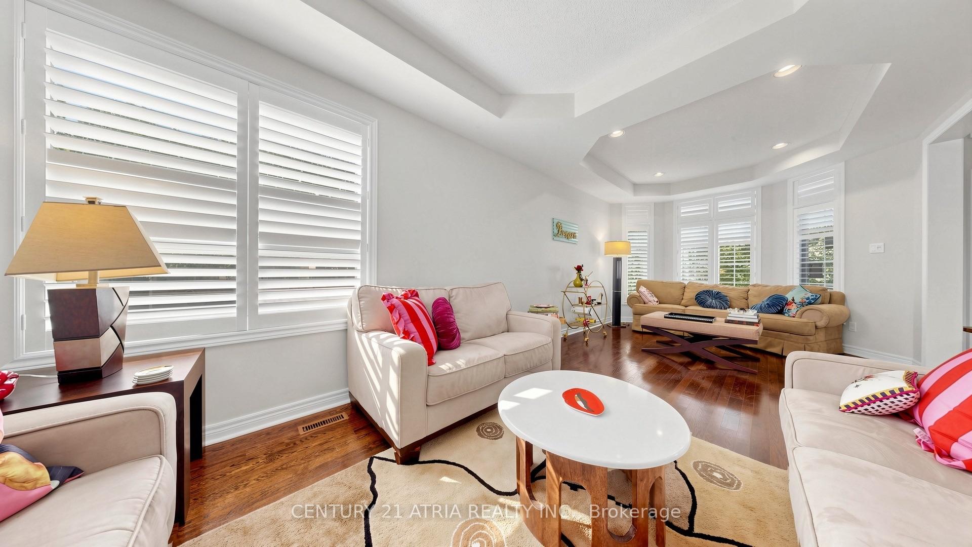Photo 9 of 64 Alpine Crescent, Richmond Hill, Rouge Woods — HOMEH