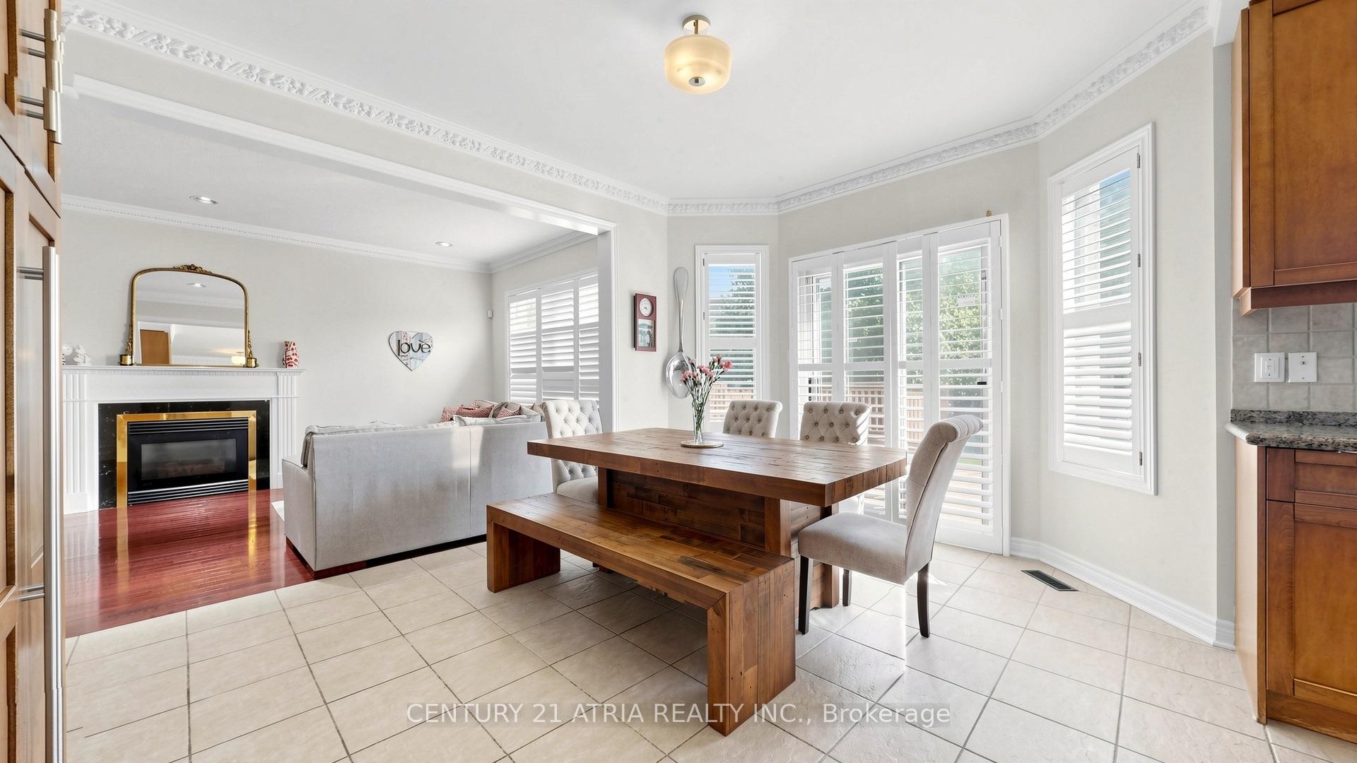 Photo 10 of 64 Alpine Crescent, Richmond Hill, Rouge Woods — HOMEH