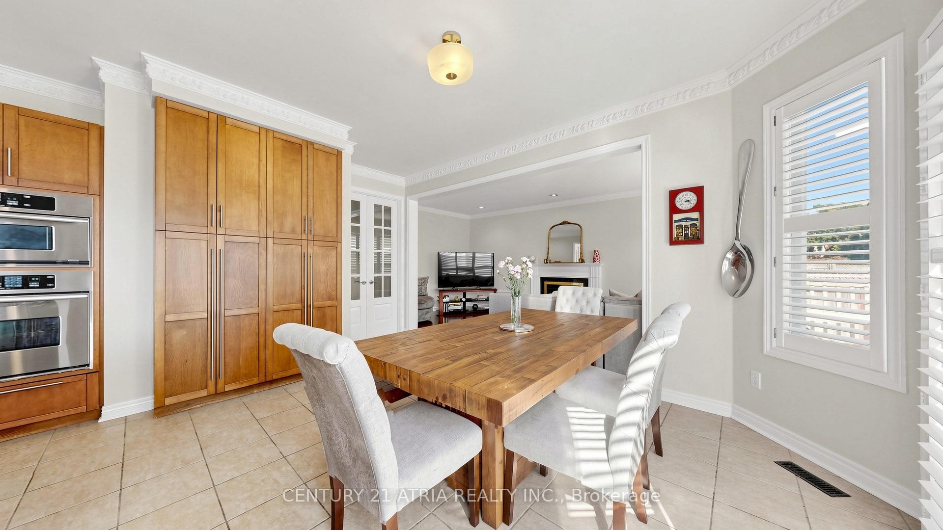 Photo 11 of 64 Alpine Crescent, Richmond Hill, Rouge Woods — HOMEH