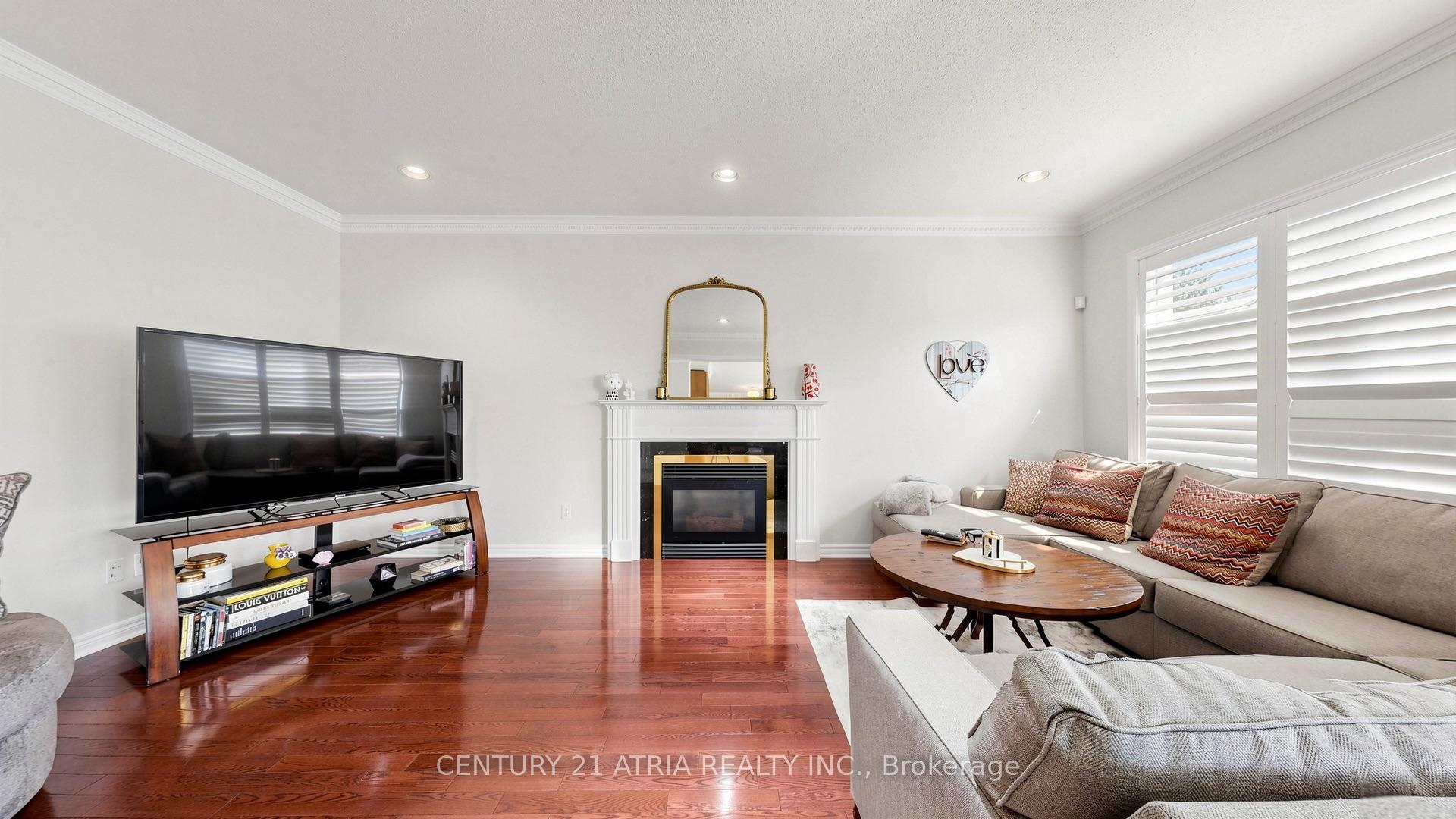Photo 13 of 64 Alpine Crescent, Richmond Hill, Rouge Woods — HOMEH