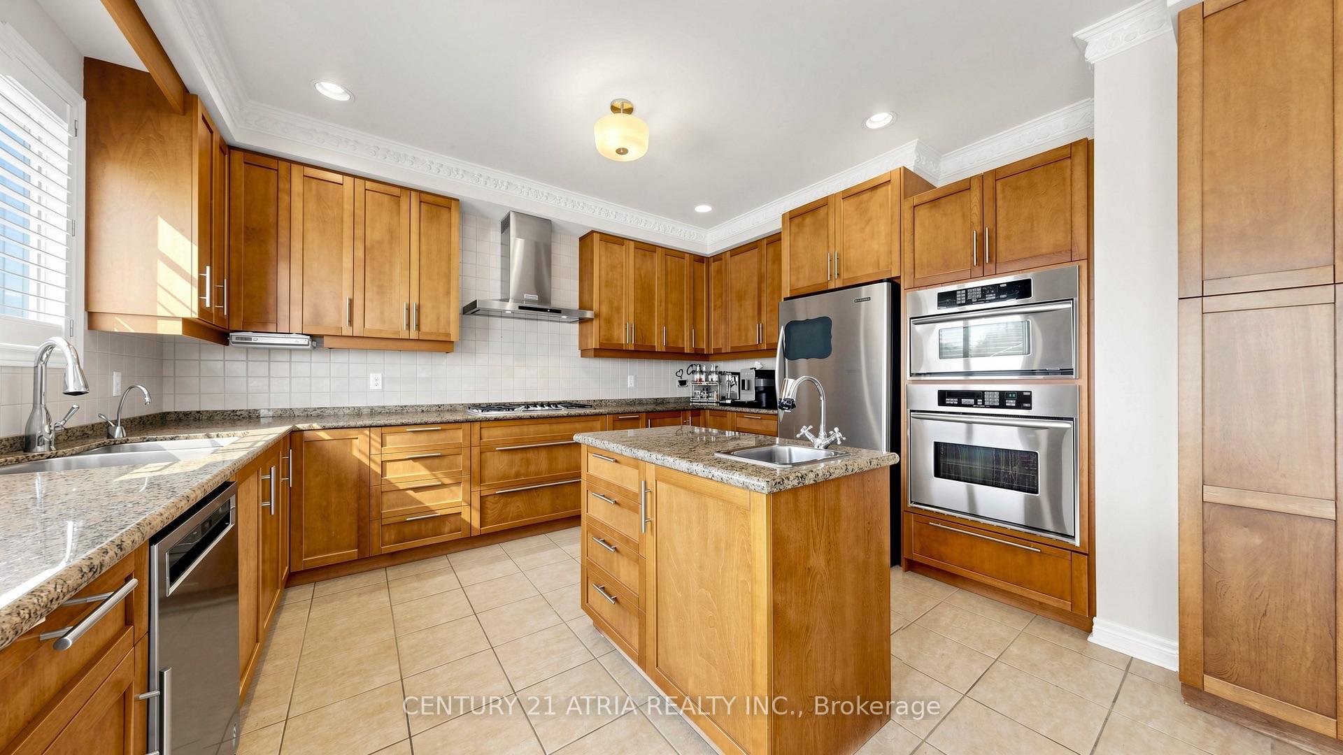 Photo 15 of 64 Alpine Crescent, Richmond Hill, Rouge Woods — HOMEH