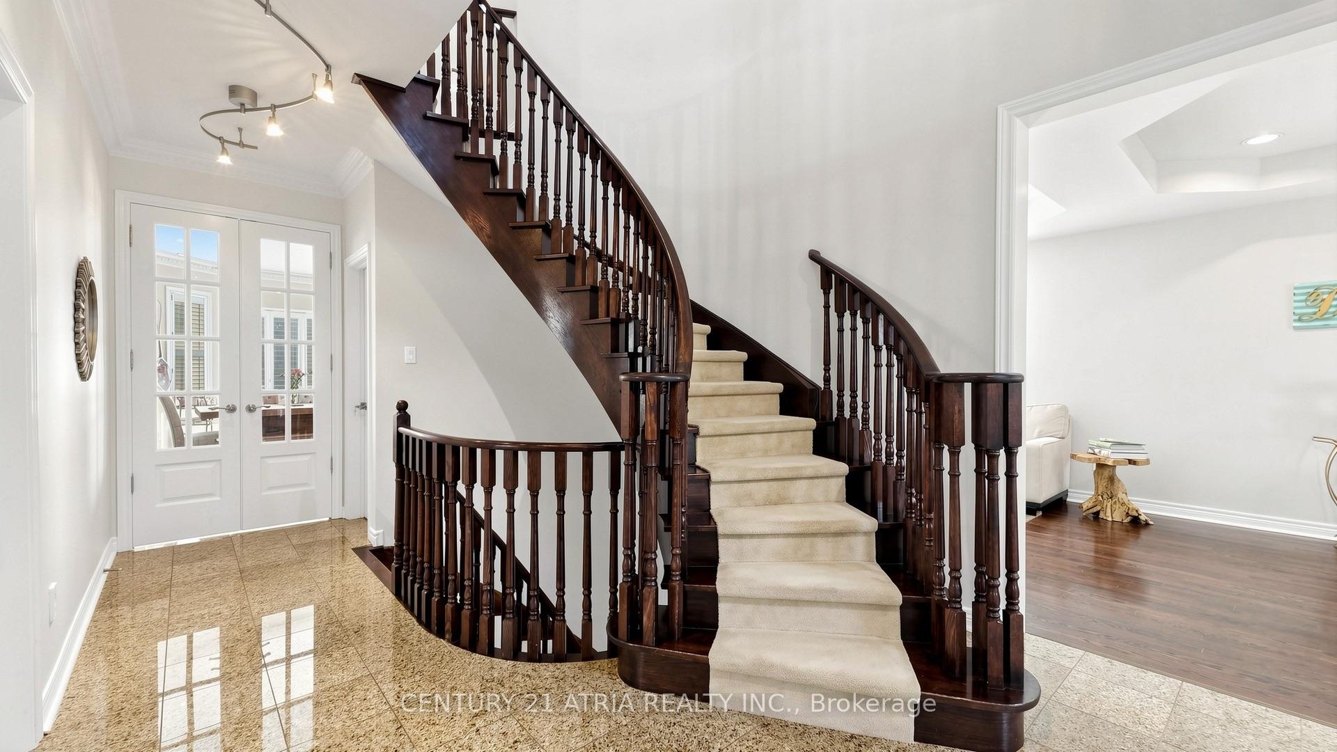 Photo 22 of 64 Alpine Crescent, Richmond Hill, Rouge Woods — HOMEH