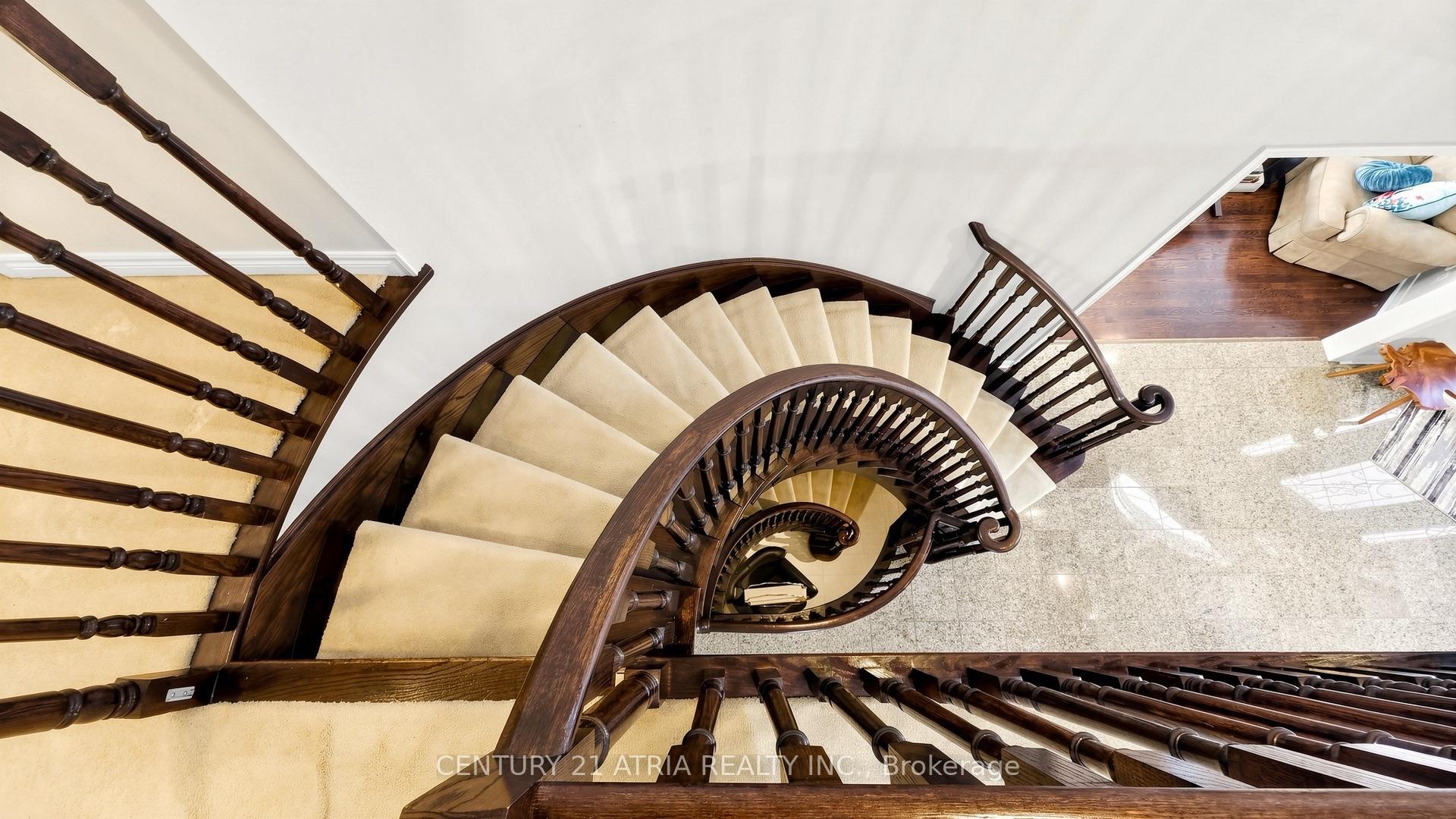 Photo 23 of 64 Alpine Crescent, Richmond Hill, Rouge Woods — HOMEH