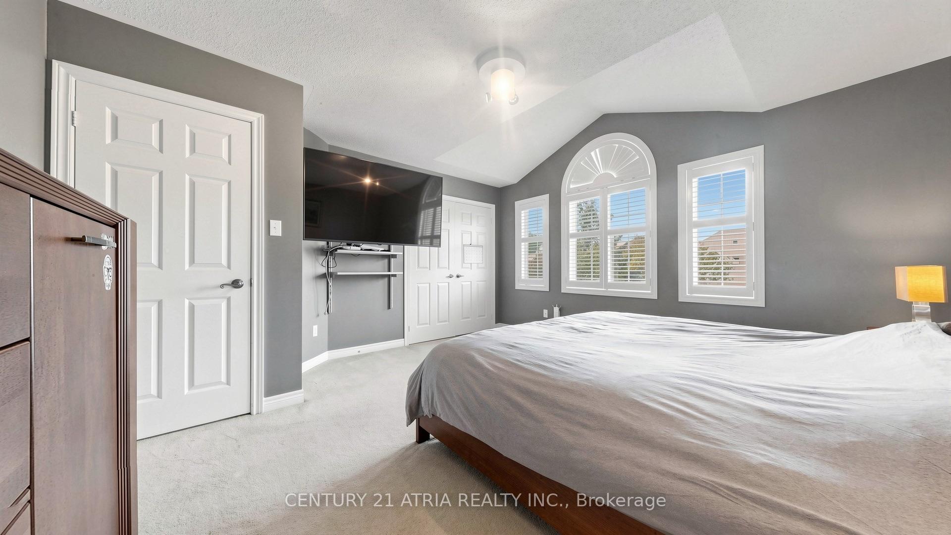 Photo 28 of 64 Alpine Crescent, Richmond Hill, Rouge Woods — HOMEH